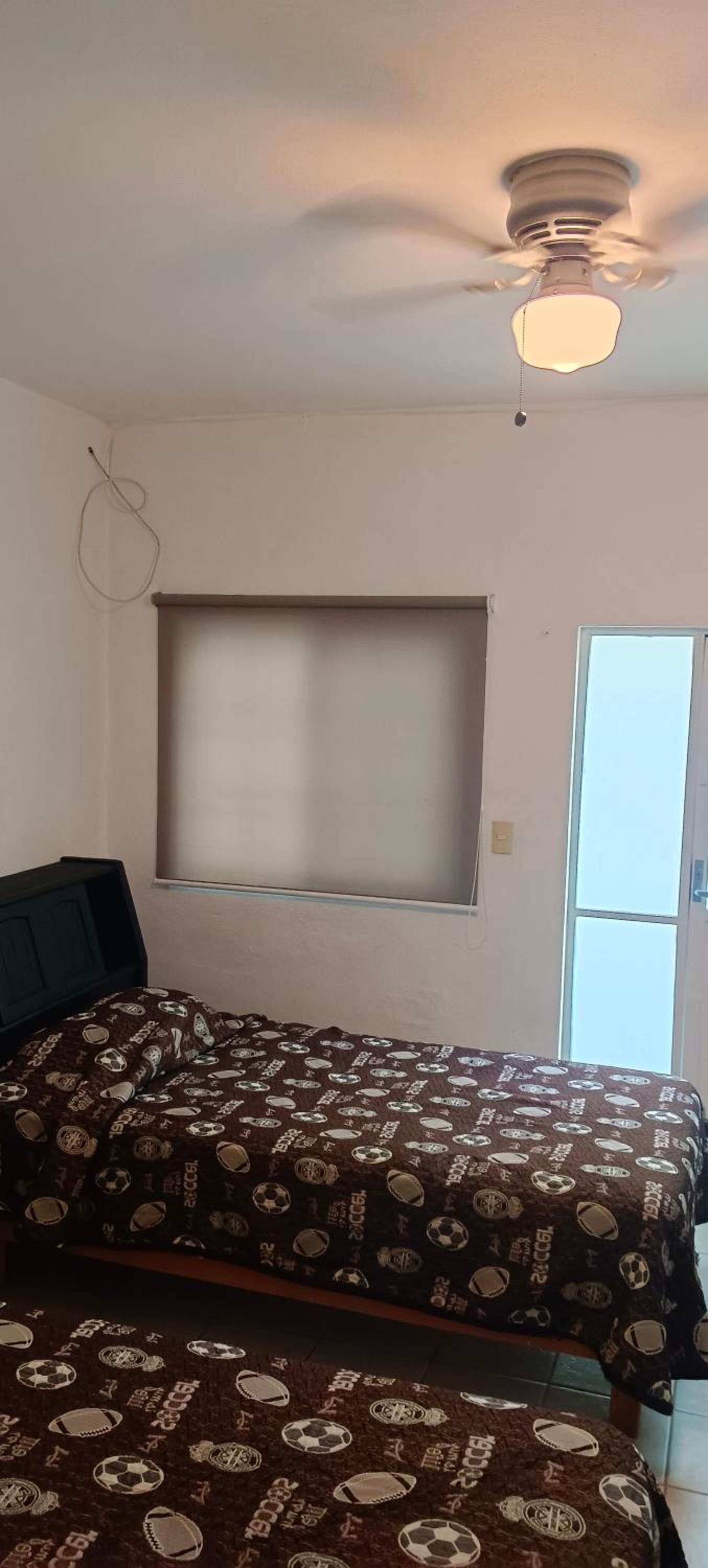Twin Room - Photo 12