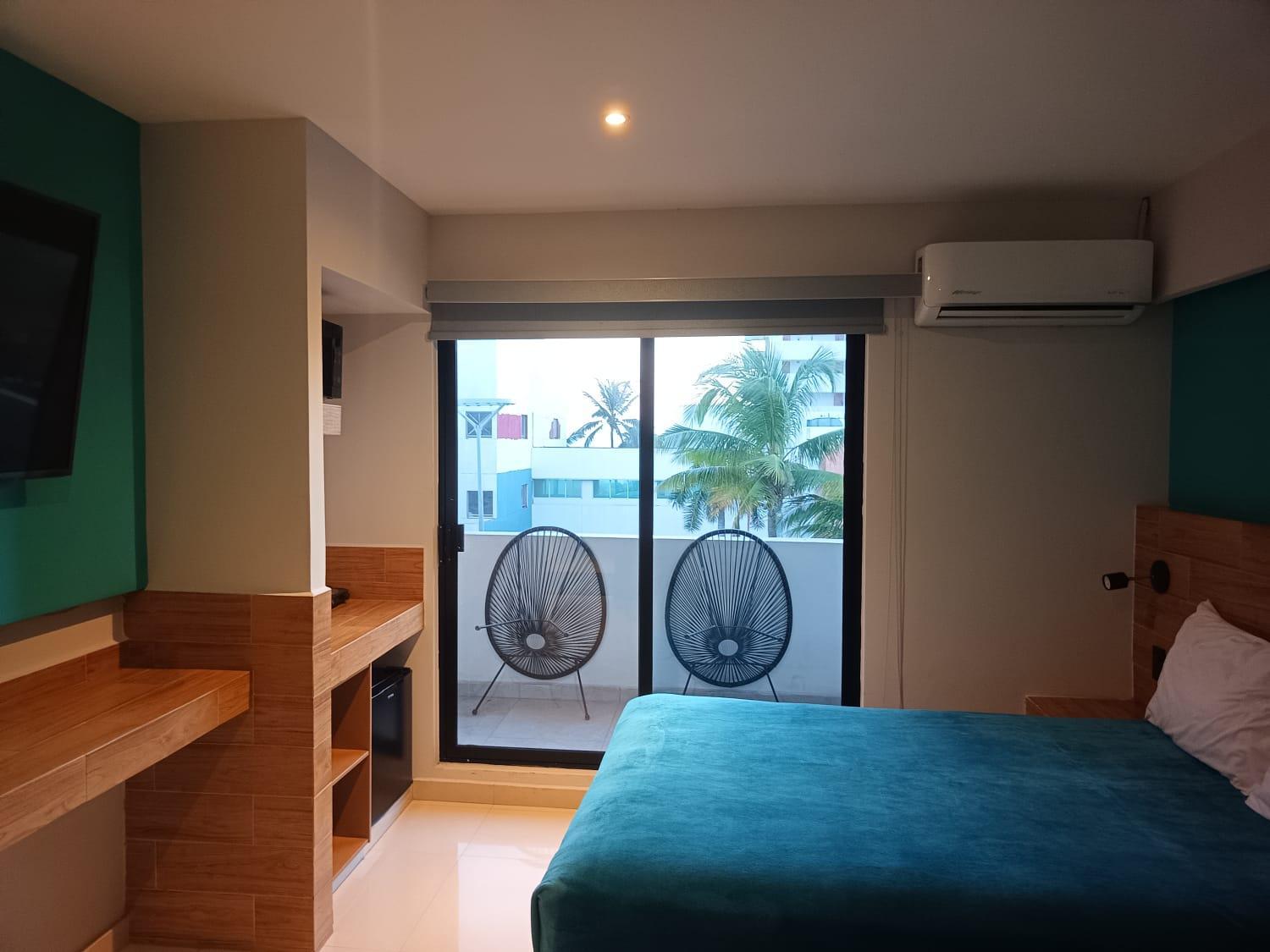 Deluxe Double Room - Photo 20