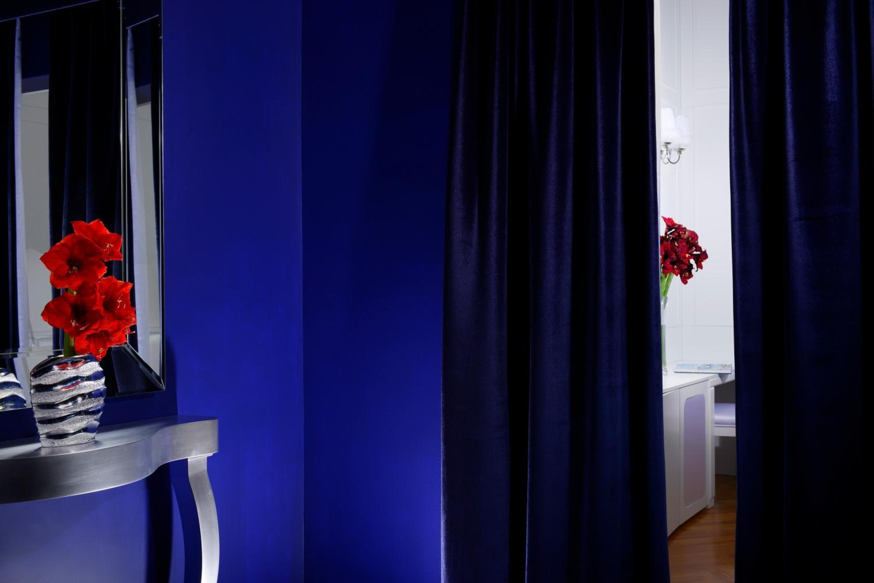 Junior Suite with City View photo 3