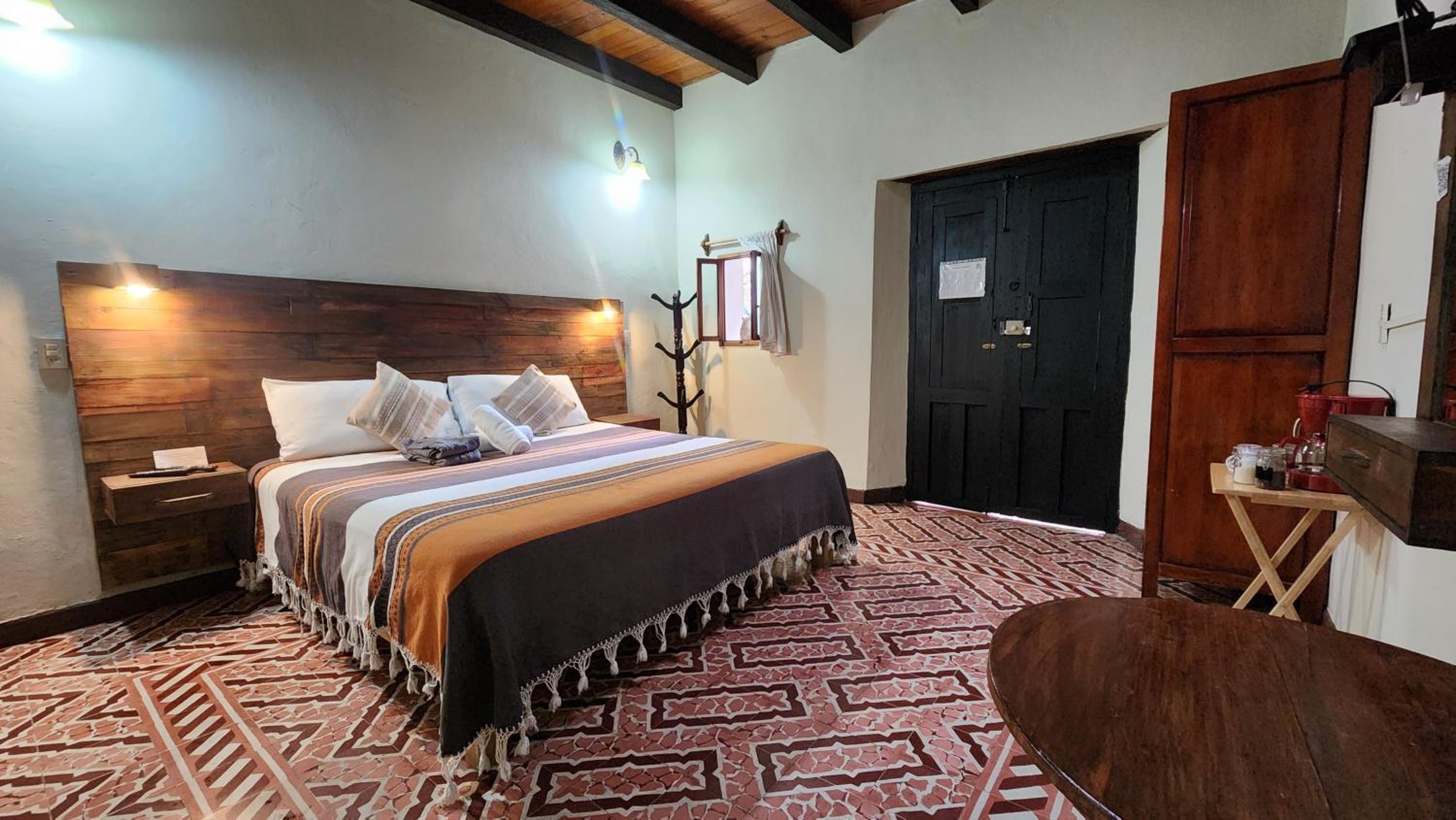 King Room with Garden View - Photo 5
