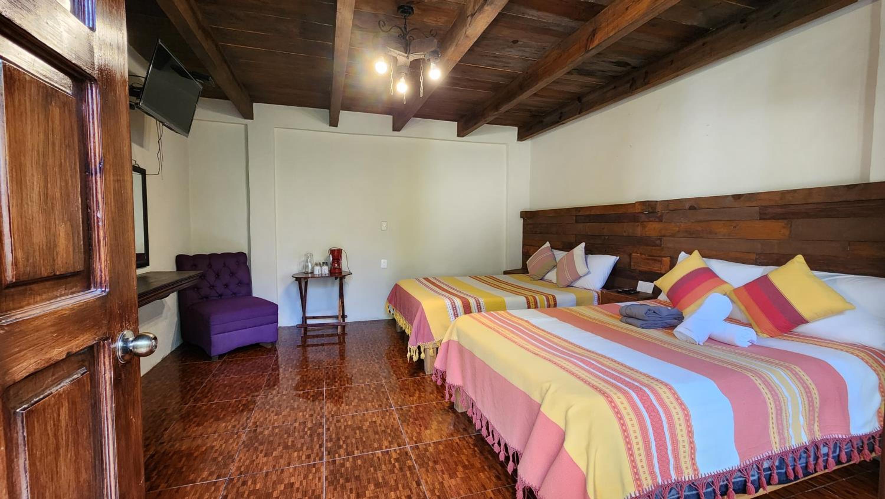 Twin Room - Photo 4