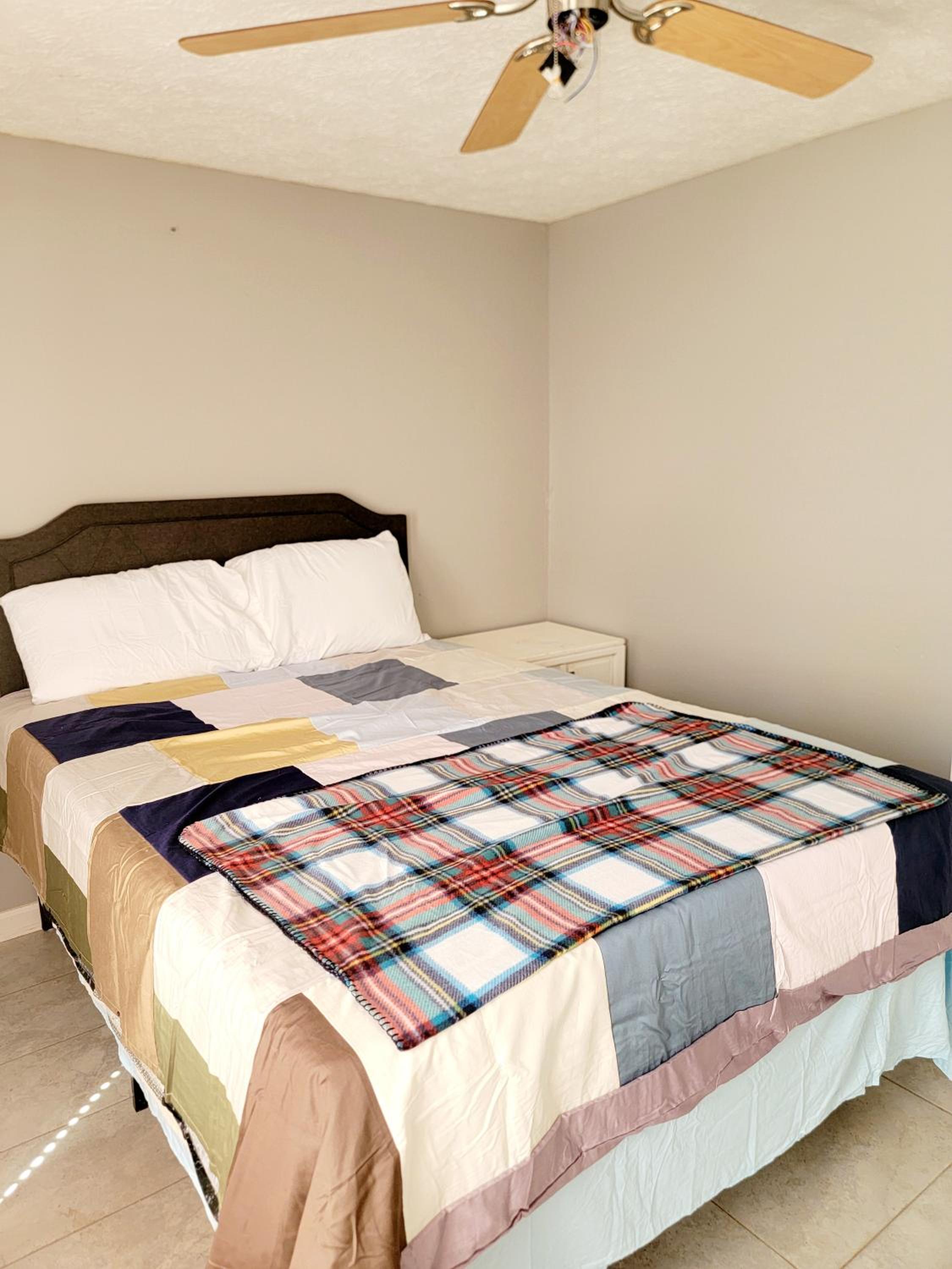 Four-Bedroom House photo 2