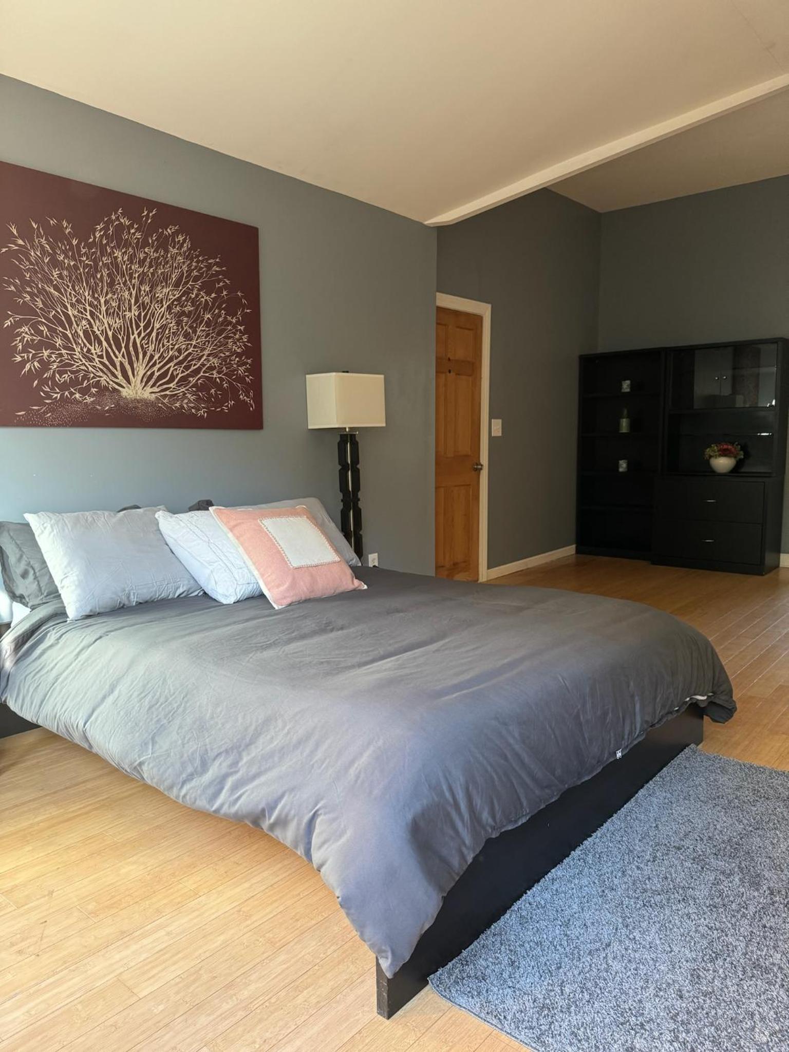 Four-Bedroom House photo 1