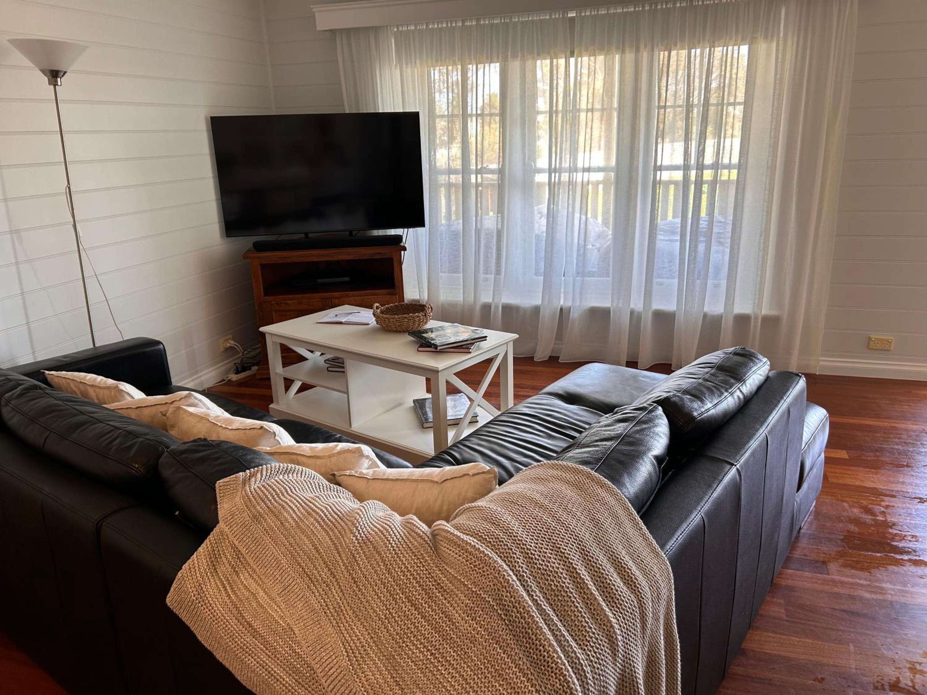 Double Story Cottage - Photo 18