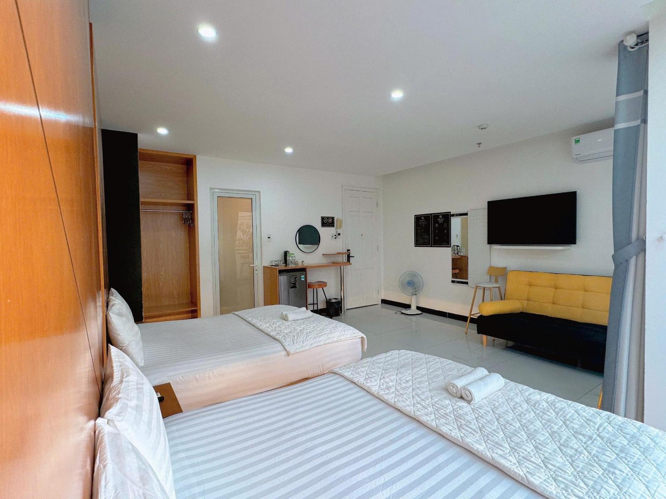 Family Suite with Balcony photo 3