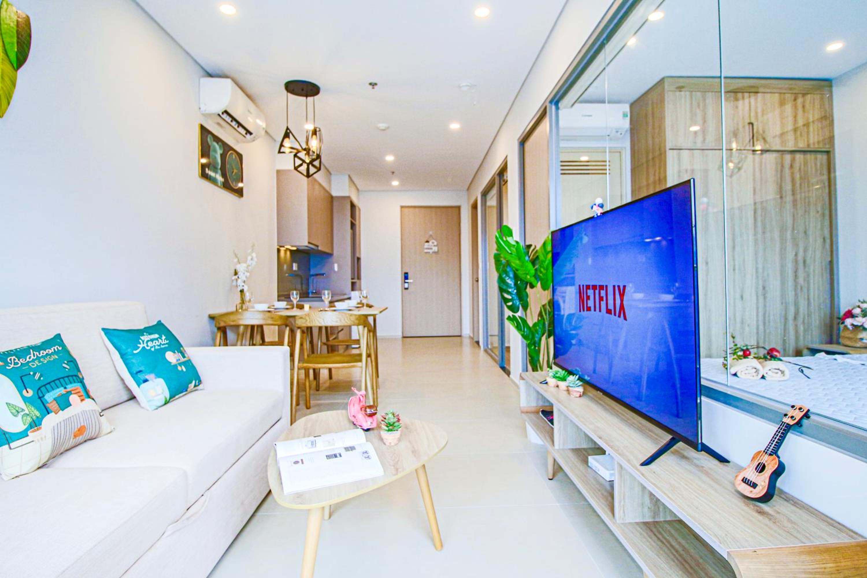 Two-Bedroom Deluxe Apartment - Photo 9