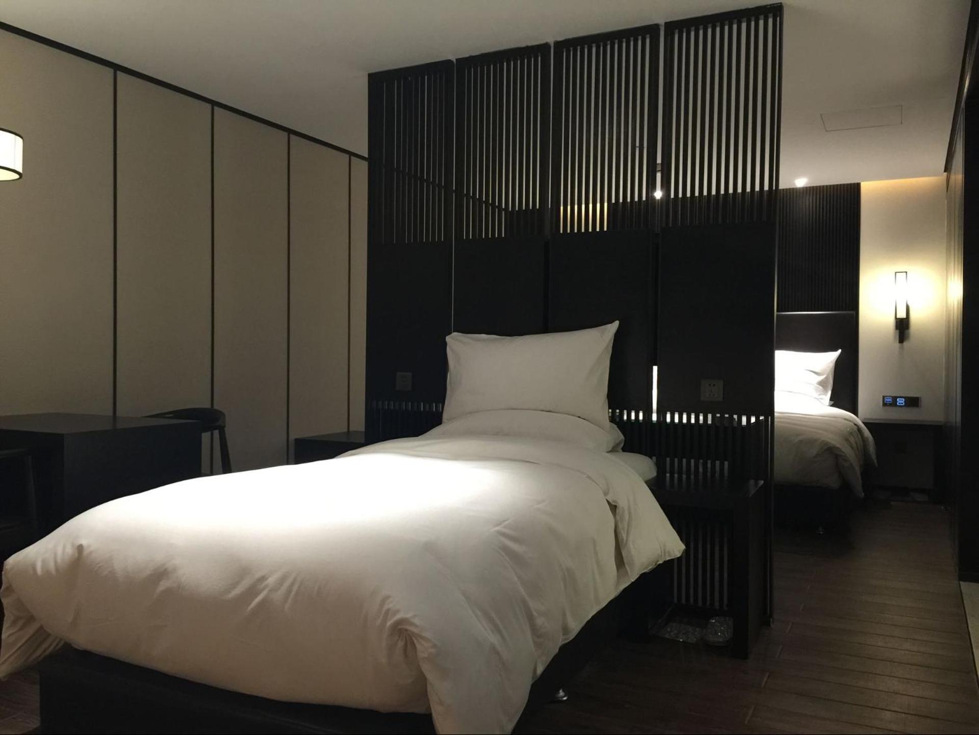 Deluxe Family Suite with One King Bed and One King Sofa Bed