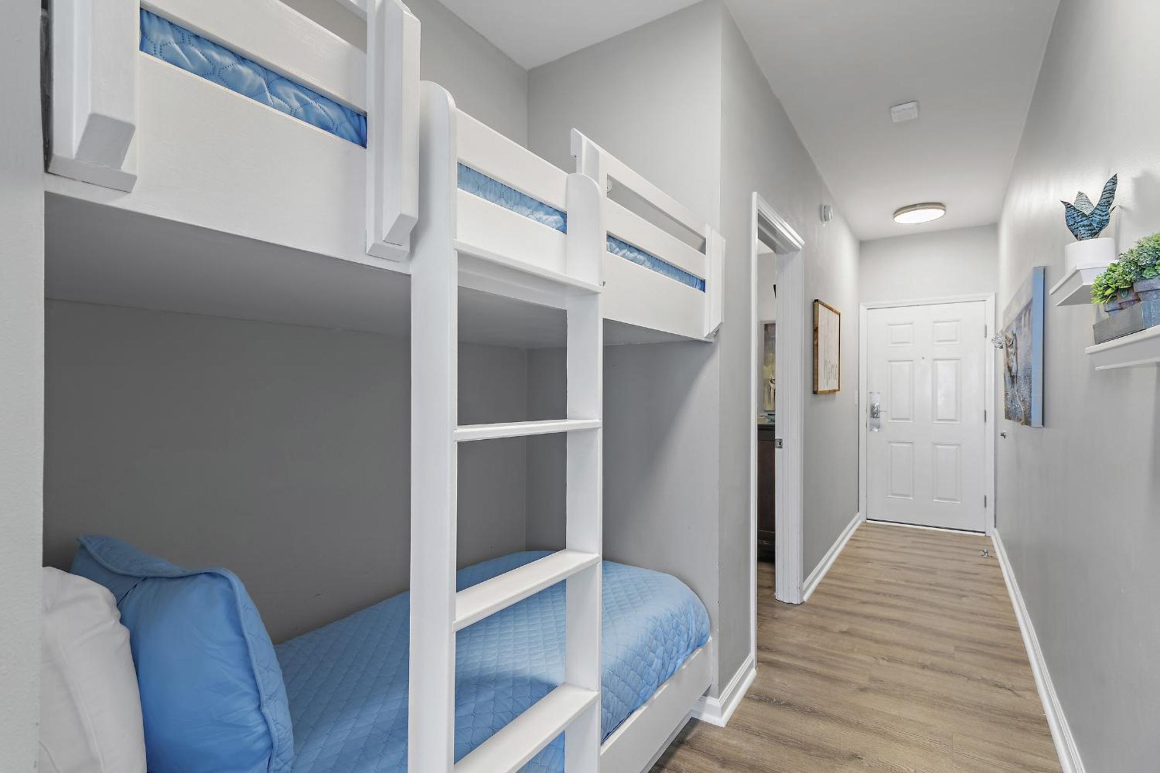 One-Bedroom Apartment - Oceanfront photo 1