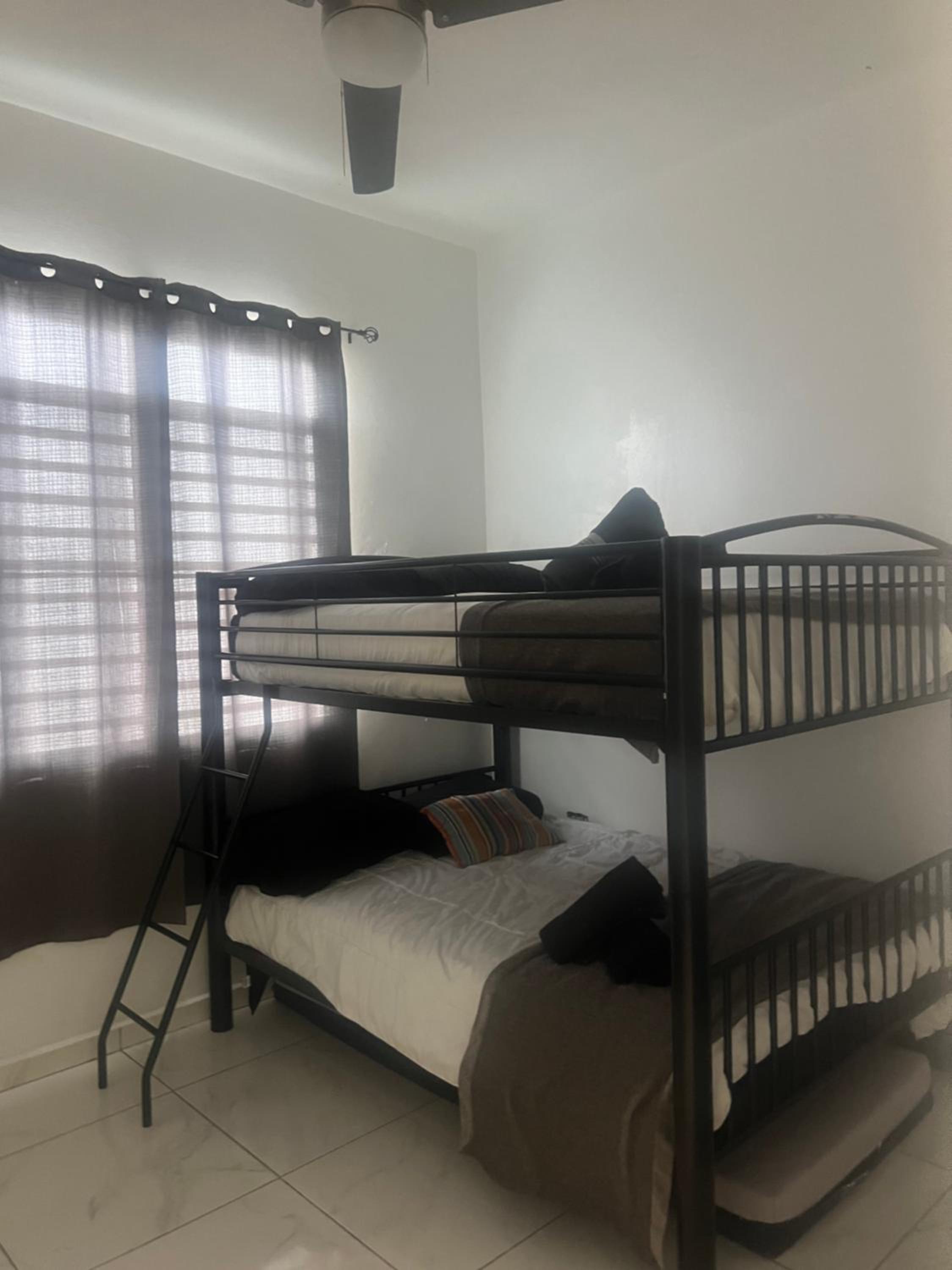 Deluxe Double Room (2 Adults + 1 Child) photo 1