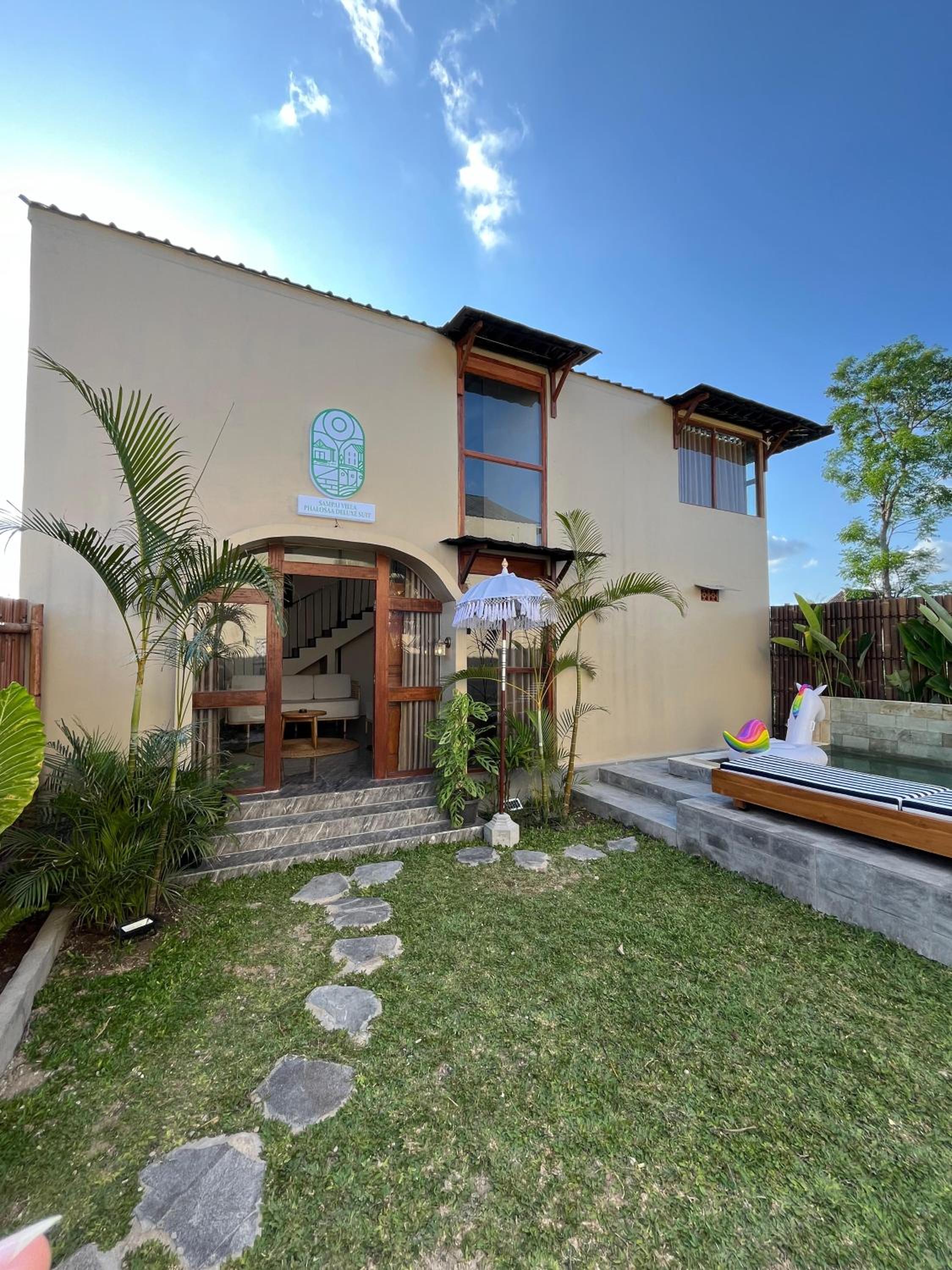 Villa With Private Pool photo 2