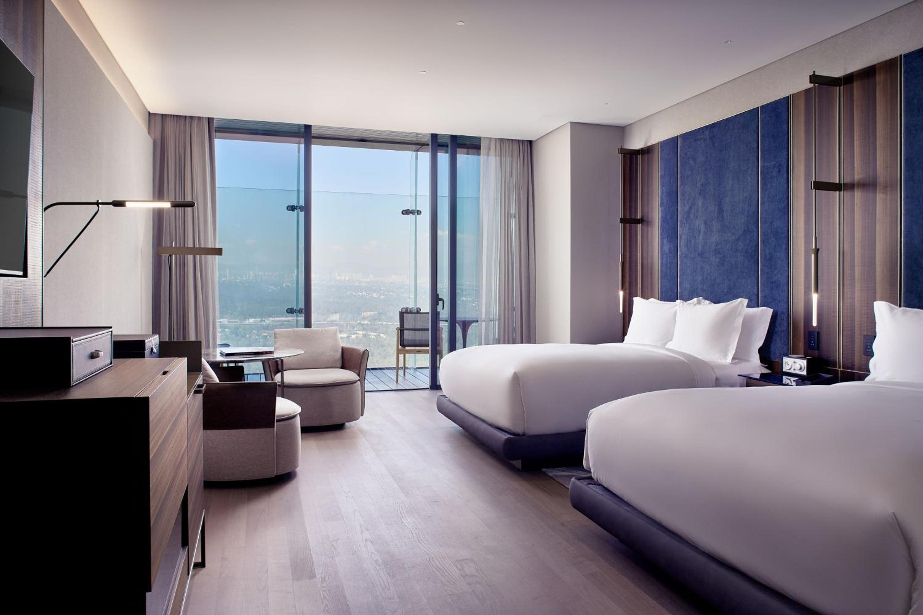 Deluxe Queen Room with Two Queen Beds, Terrace and Park View