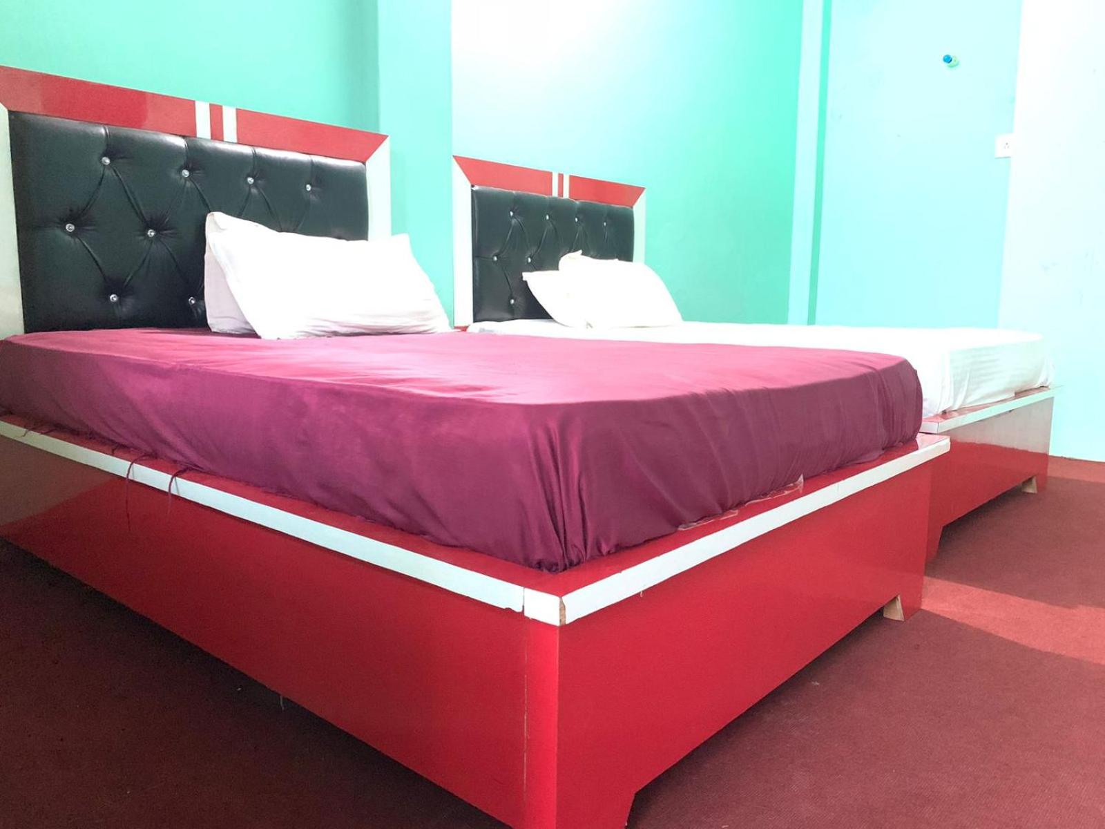 Budget Double Room photo 3