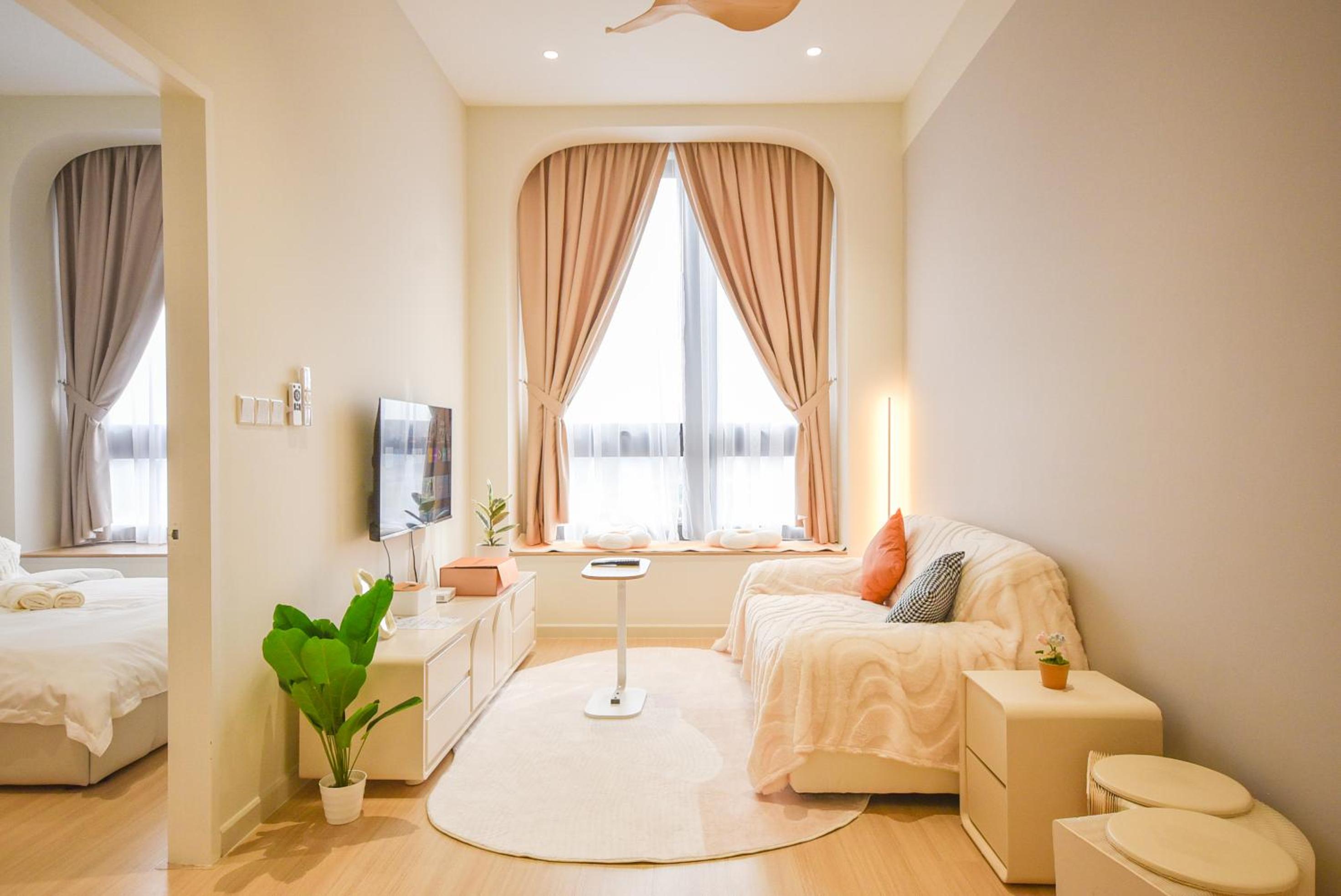 Two-Bedroom Apartment with City View photo 1