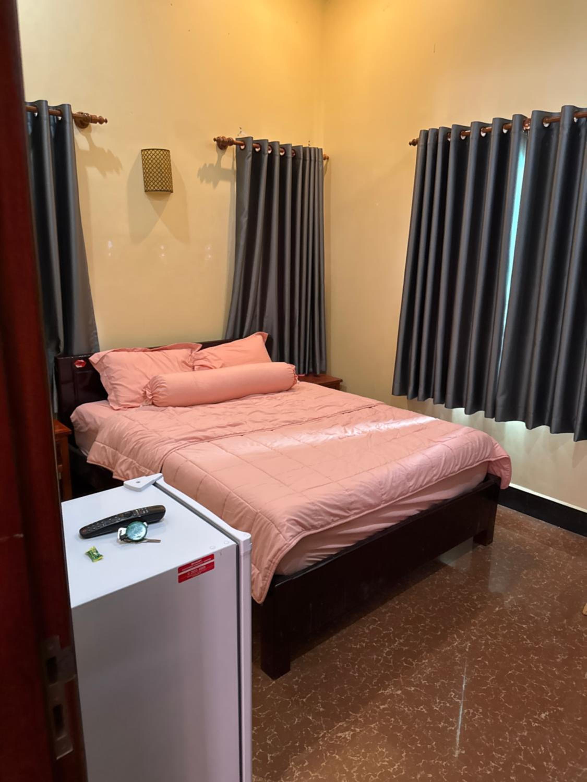 Queen Room photo 1