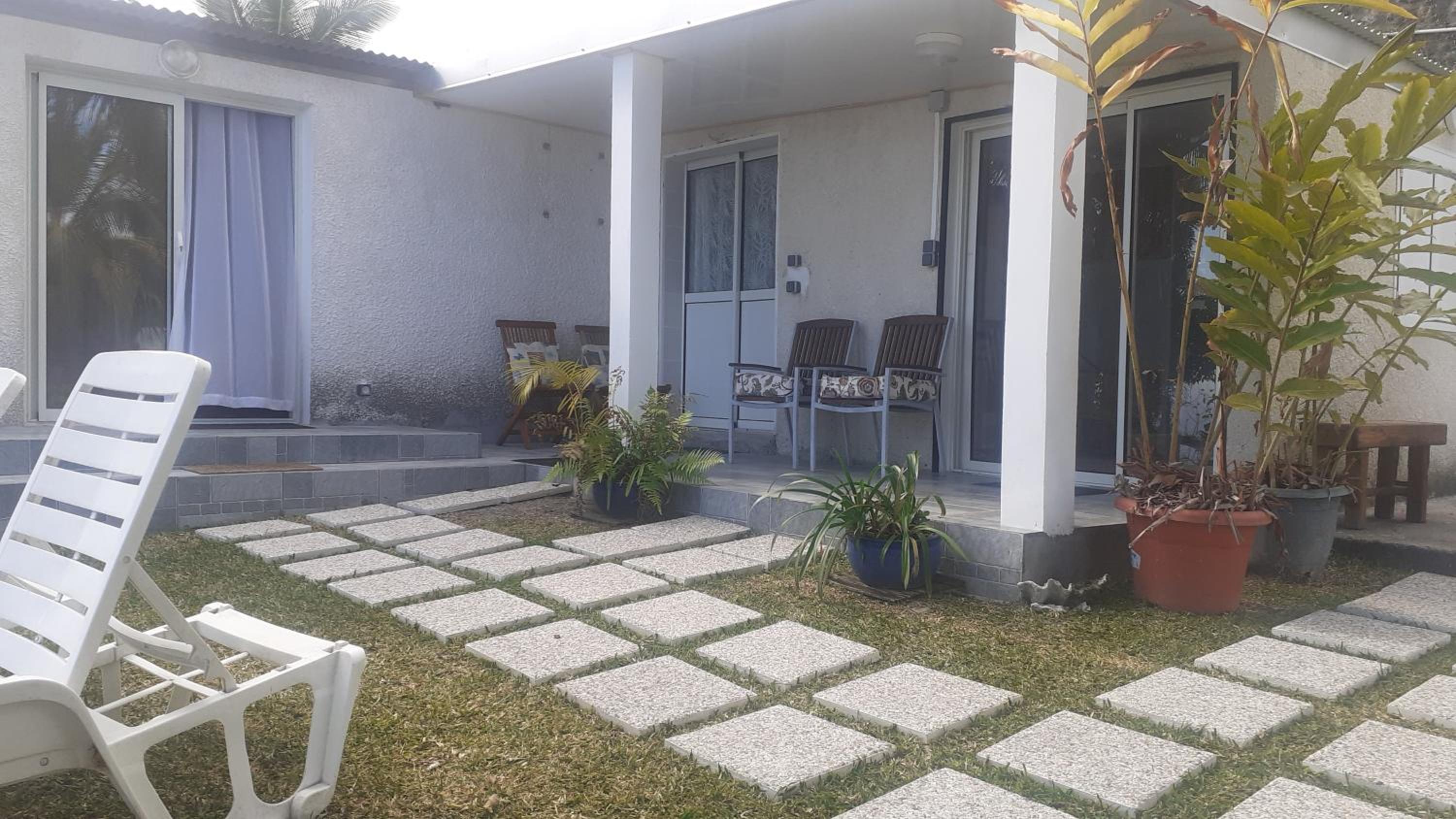 One-Bedroom House photo 2