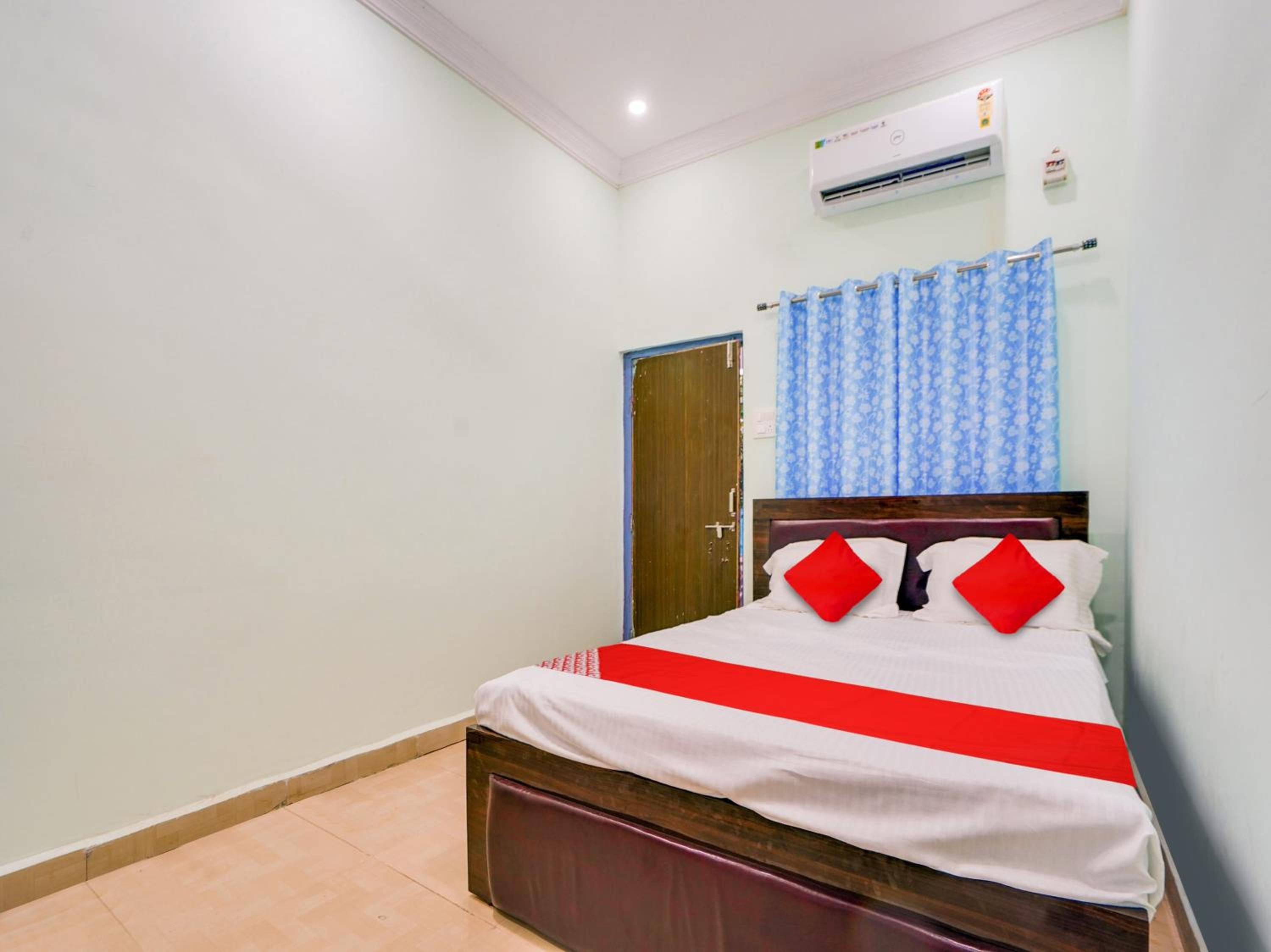 Classic Triple Room photo 1
