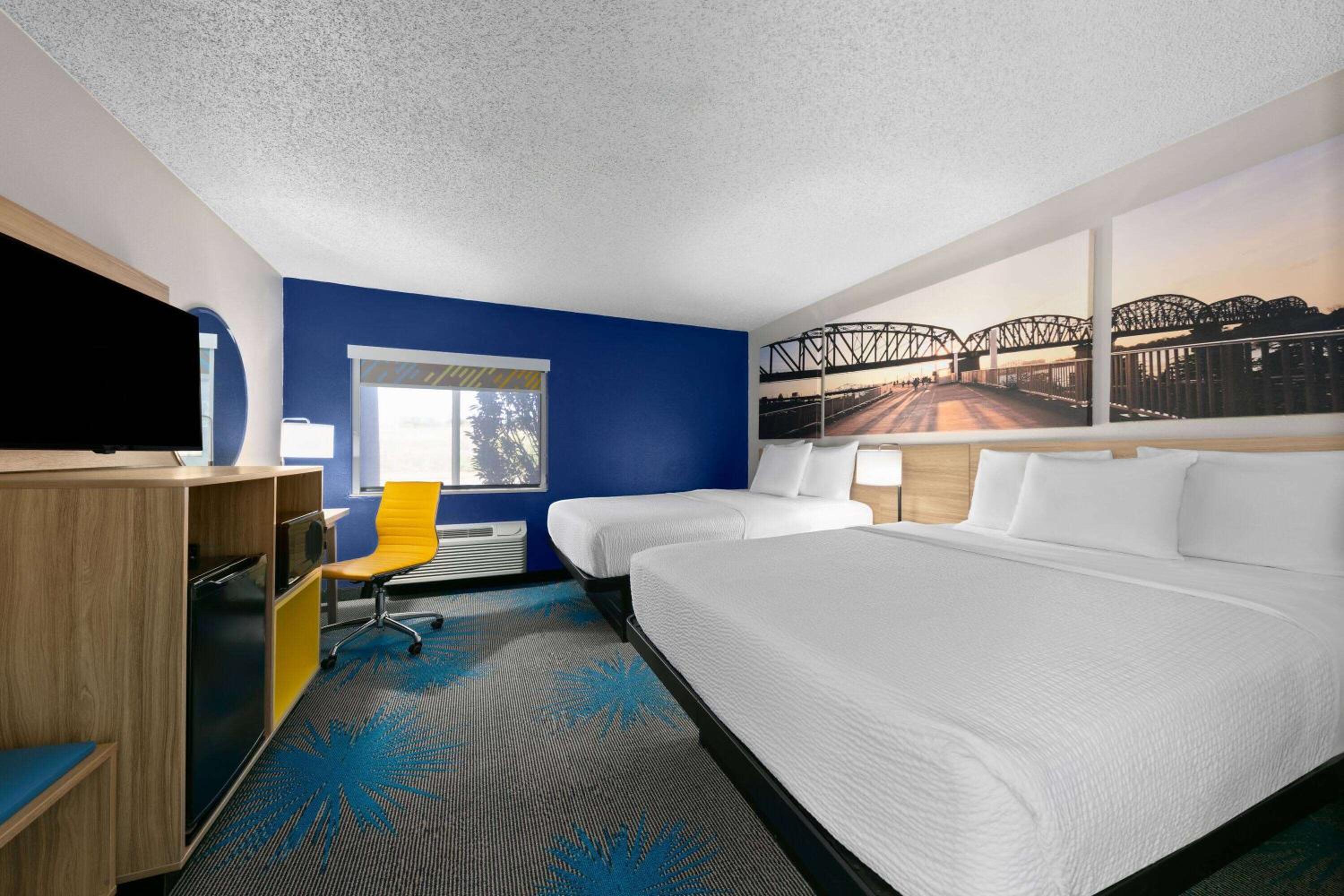 Queen Room with Two Queen Beds and Bath Tub - Mobility Accessible/Non-Smoking - Photo 1