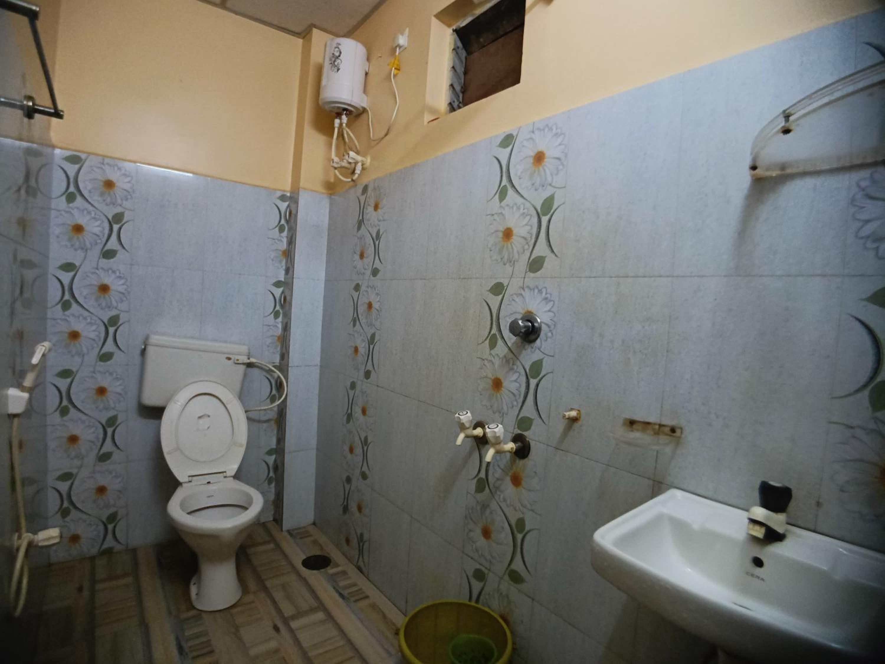 Standard double room(Ground Floor) - Photo 6