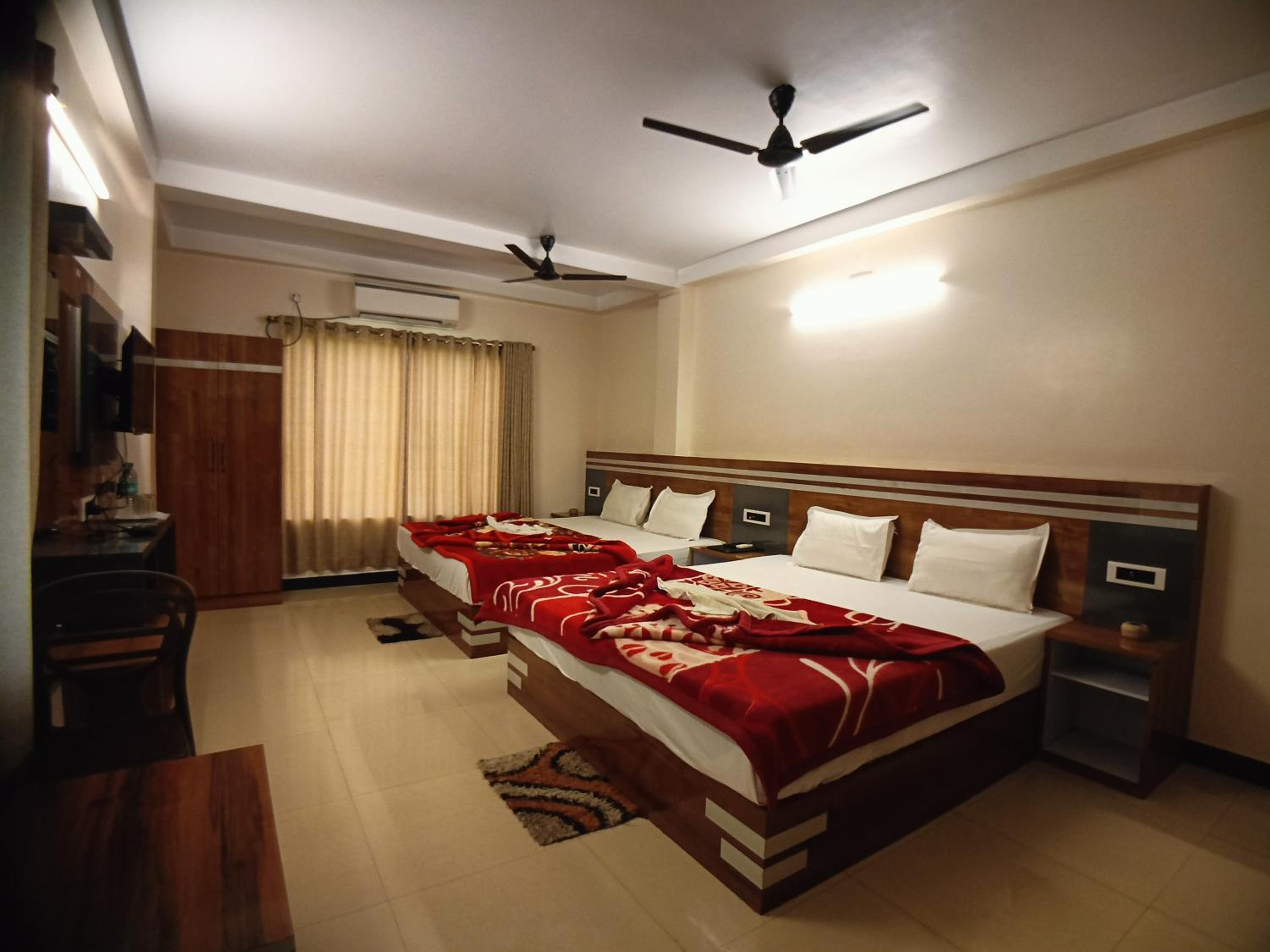 Family Room - Photo 12