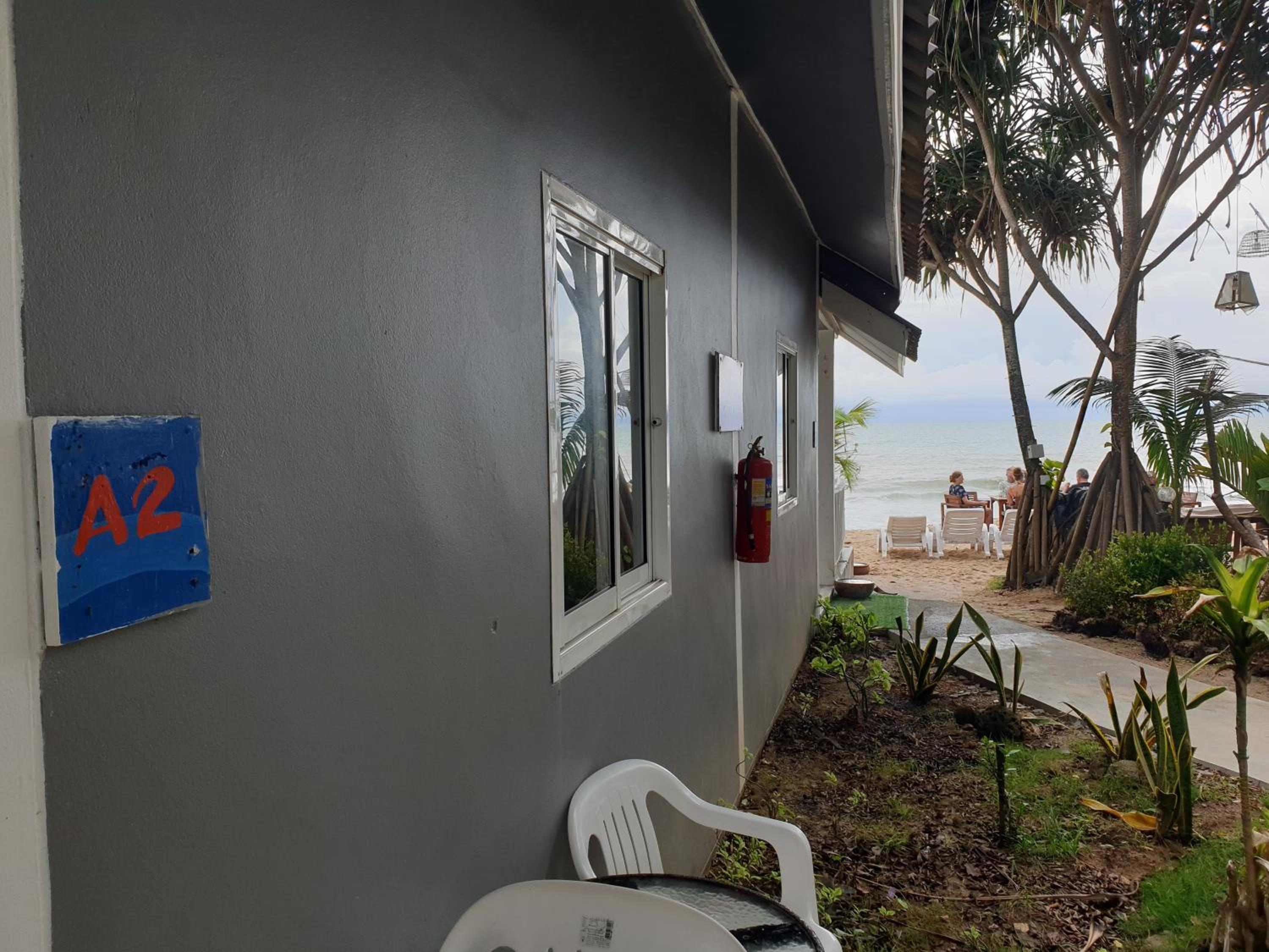 Double or Twin Room with Partial Sea View photo 2