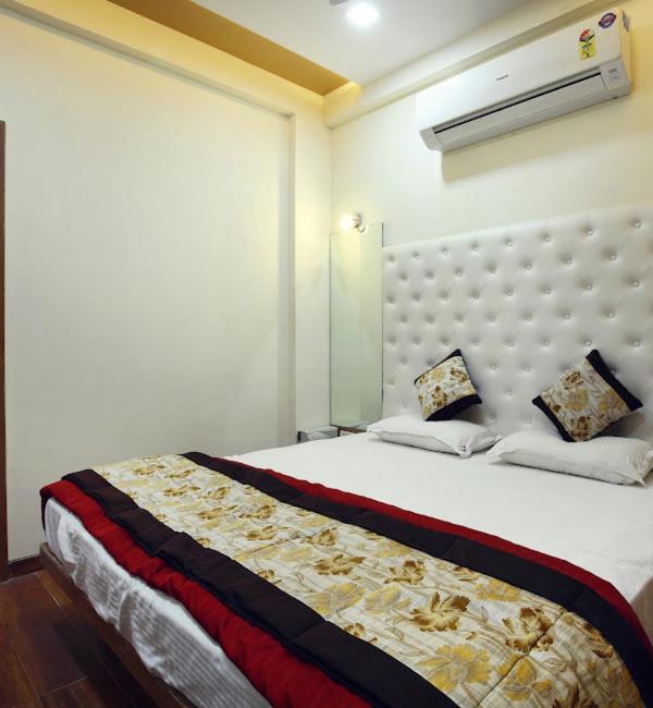 Deluxe Room - Photo 4