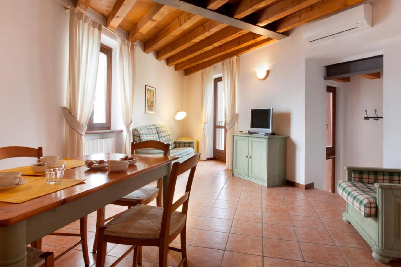 Two-Bedroom Apartment with Lake View and Terrace