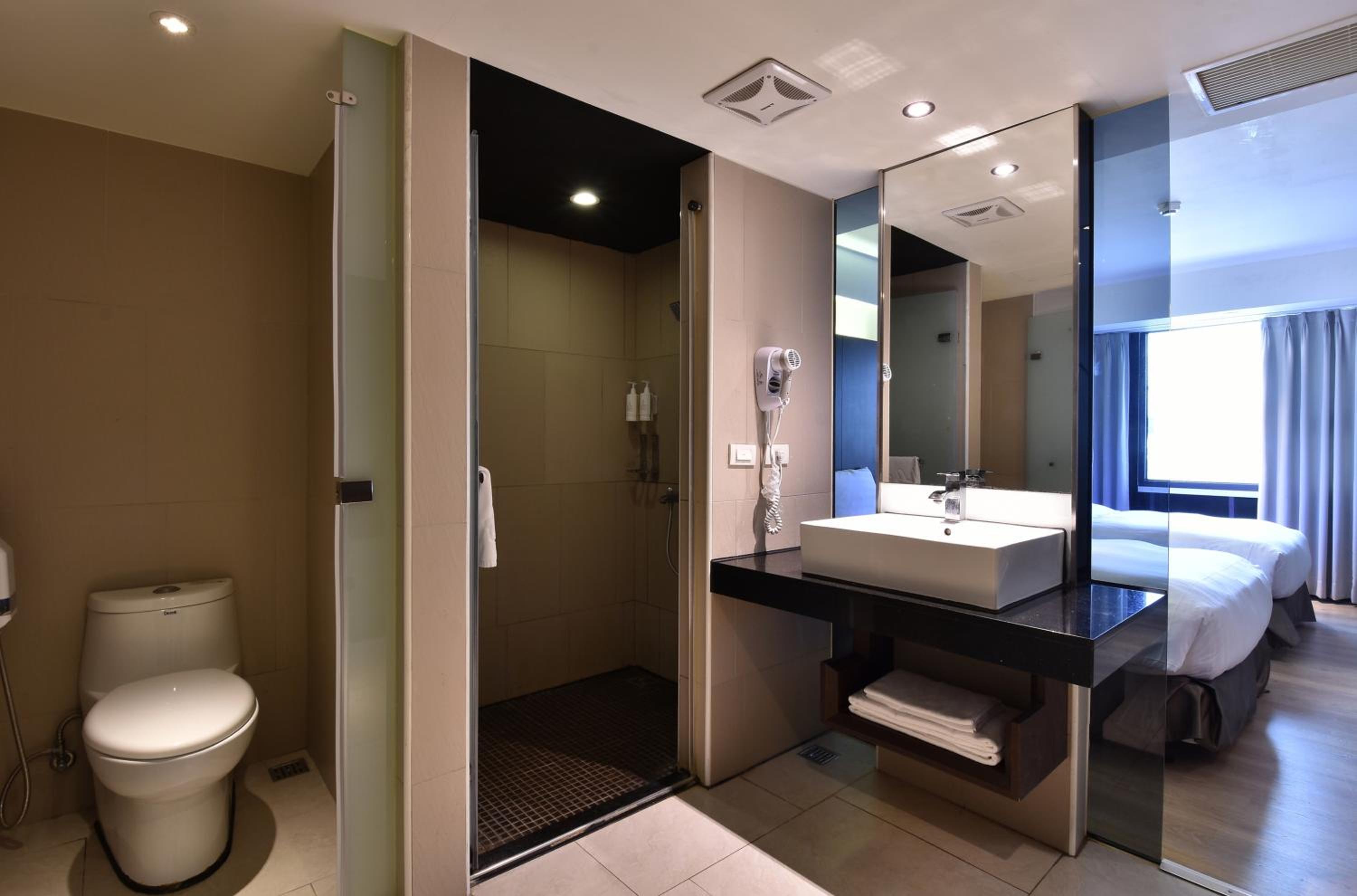 Small Twin Room photo 3