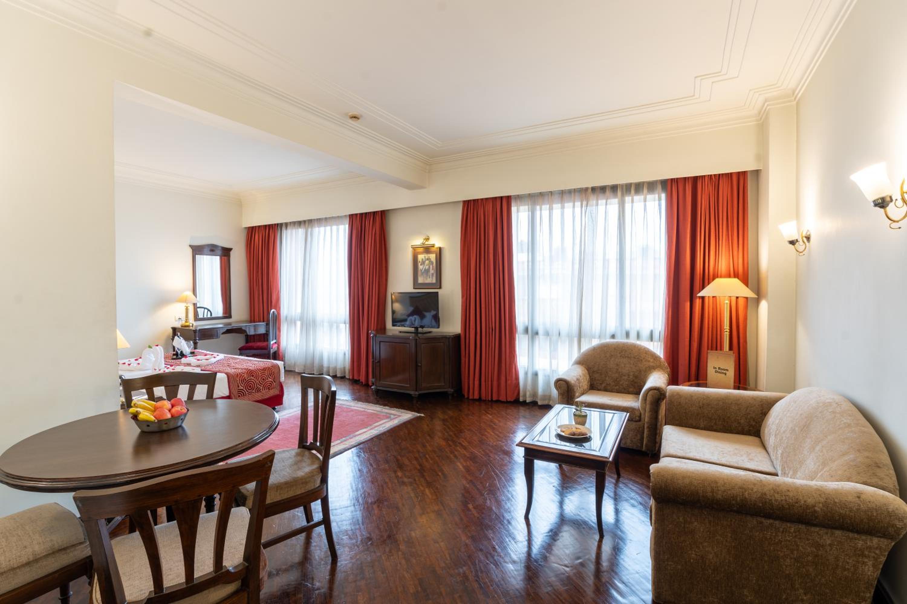 Executive Suite - 15% off on Food and Beverages
