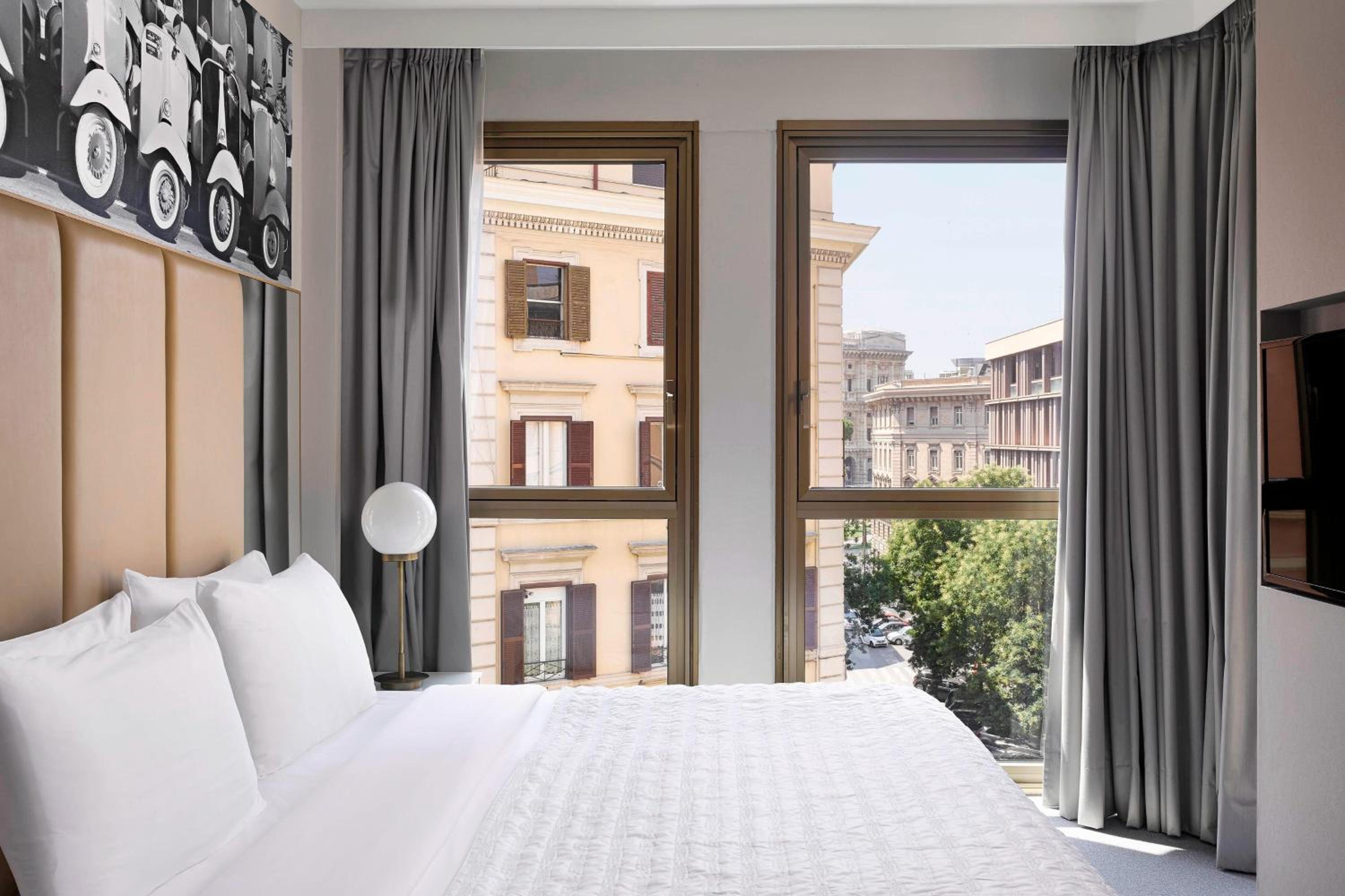 Deluxe Triple Room, Larger Guest room, Limited view