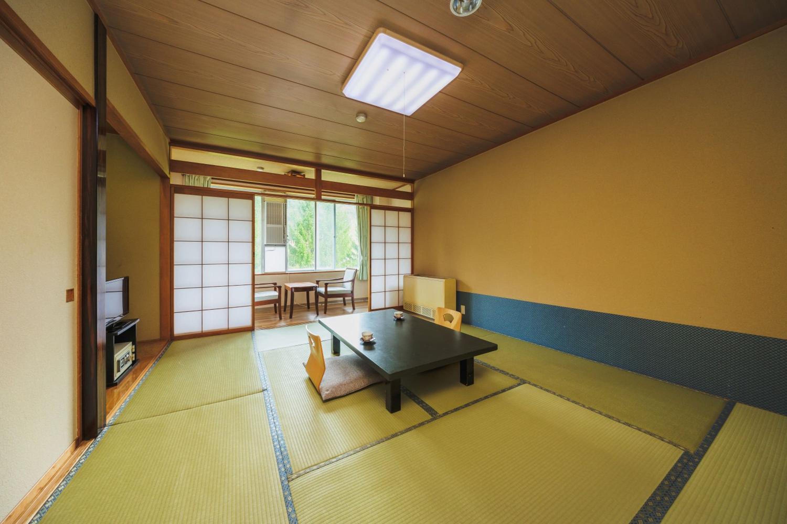 Standard Japanese-Style Room - Non-Smoking - Photo 5