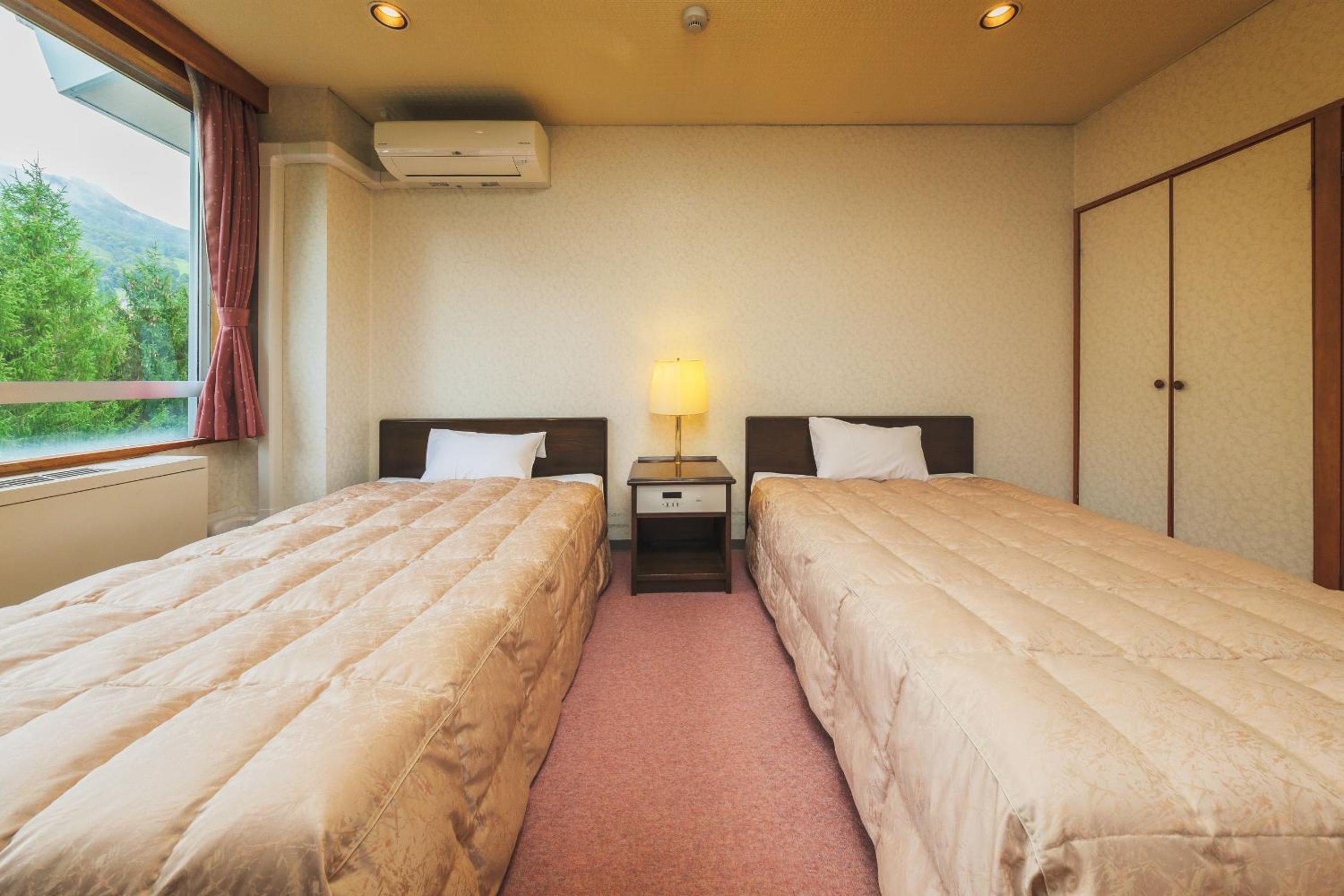 Deluxe Japanese Western Room - Non-Smoking - Photo 8