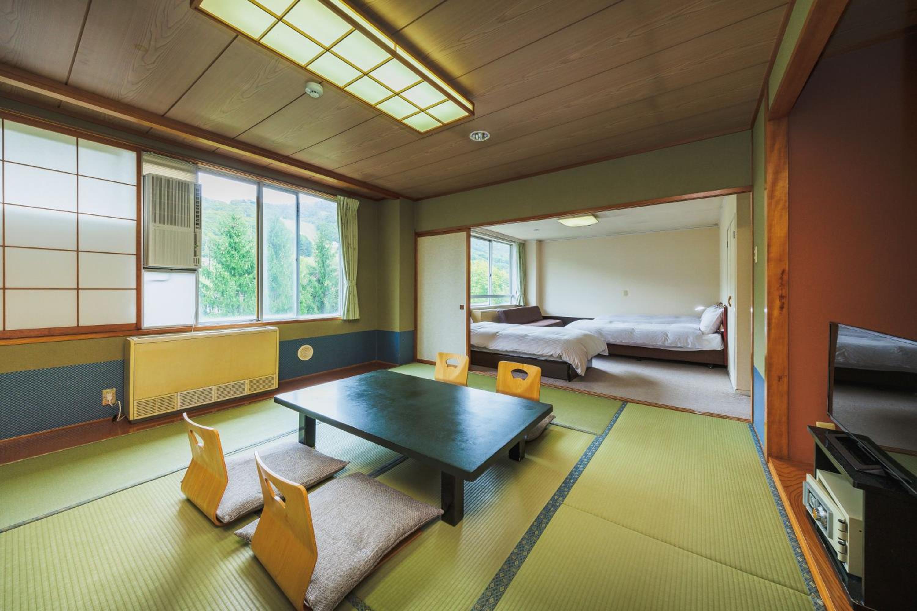 Deluxe Japanese Western Room - Non-Smoking - Photo 6