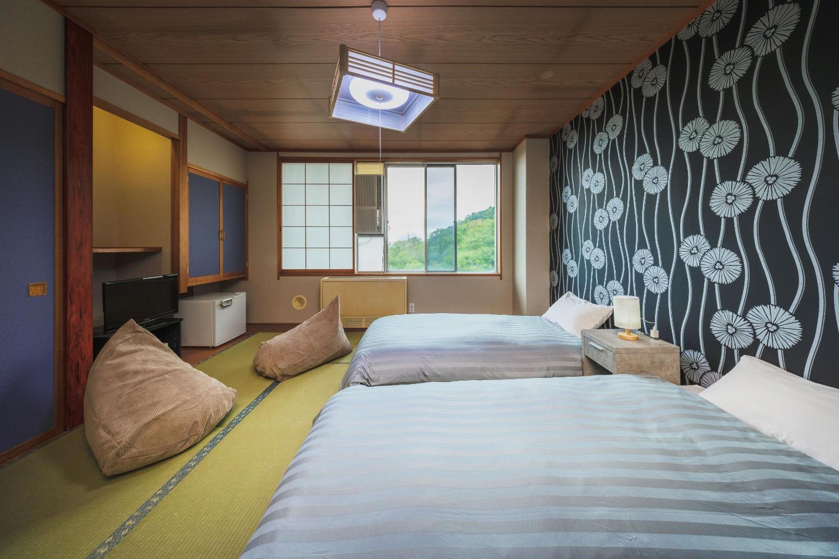Japanese-Style Twin Room with Bed - Non-Smoking - Photo 5