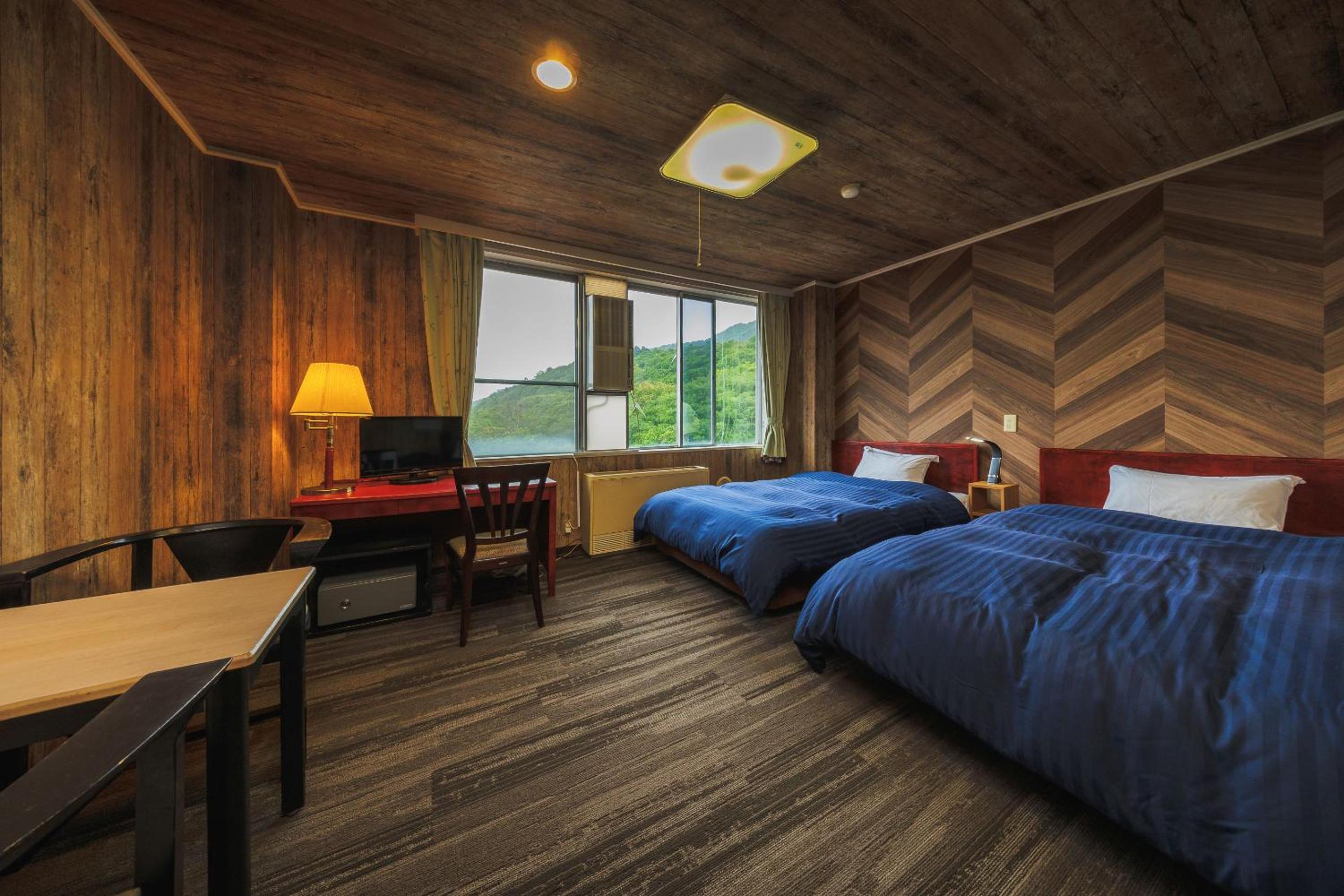 Standard Twin Room - Non-Smoking - Photo 1