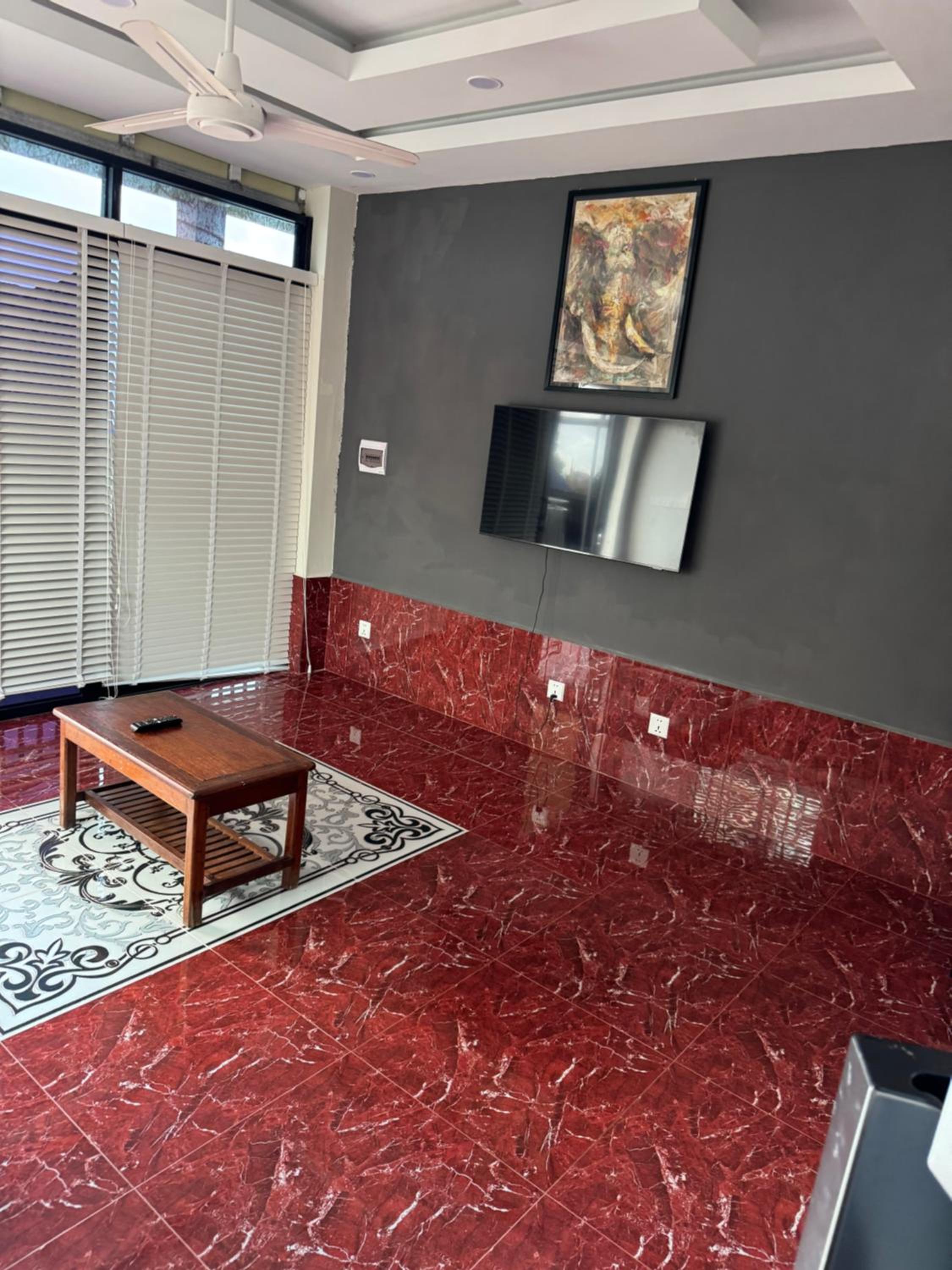 Deluxe King Suite photo 2