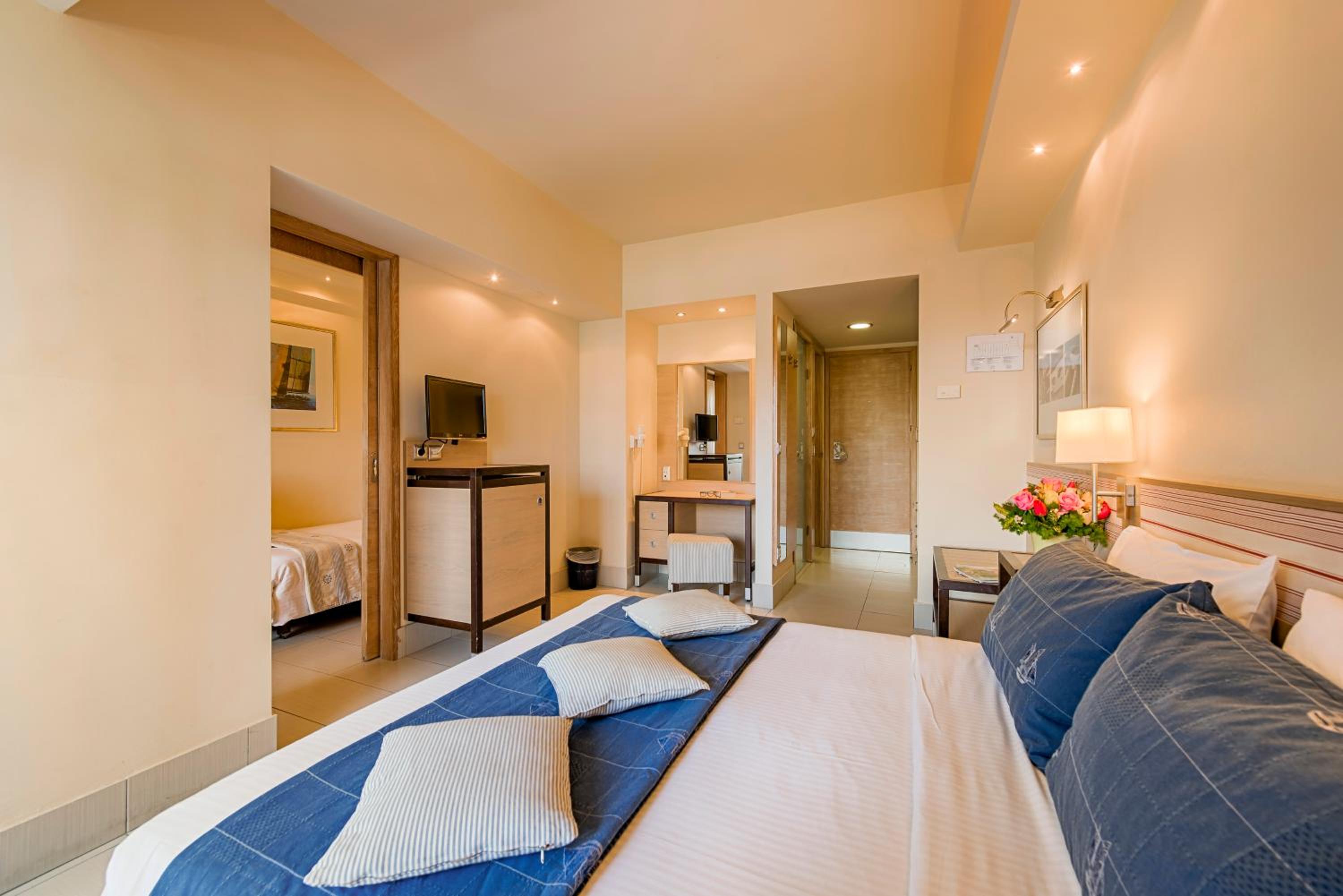 Superior Family Room with Side Sea View
