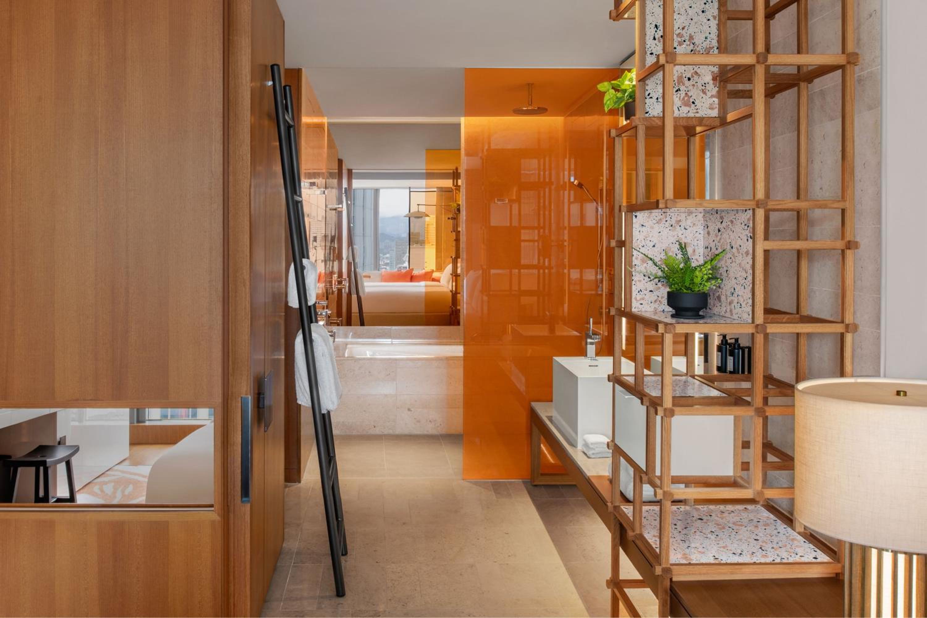 Wonderful Room, Guest room, 1 King, City view - Photo 8