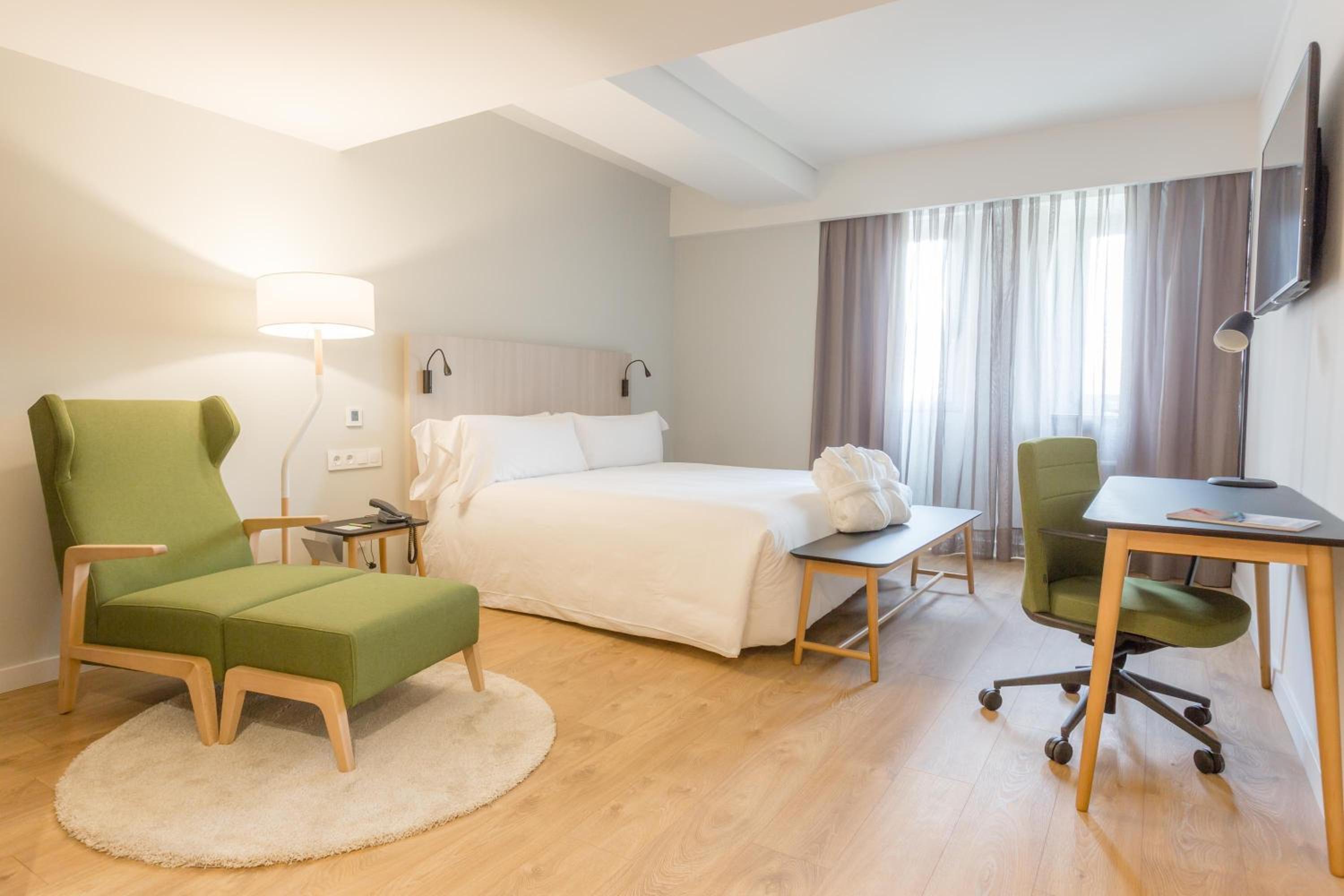 Superior Double or Twin Room - Photo 6
