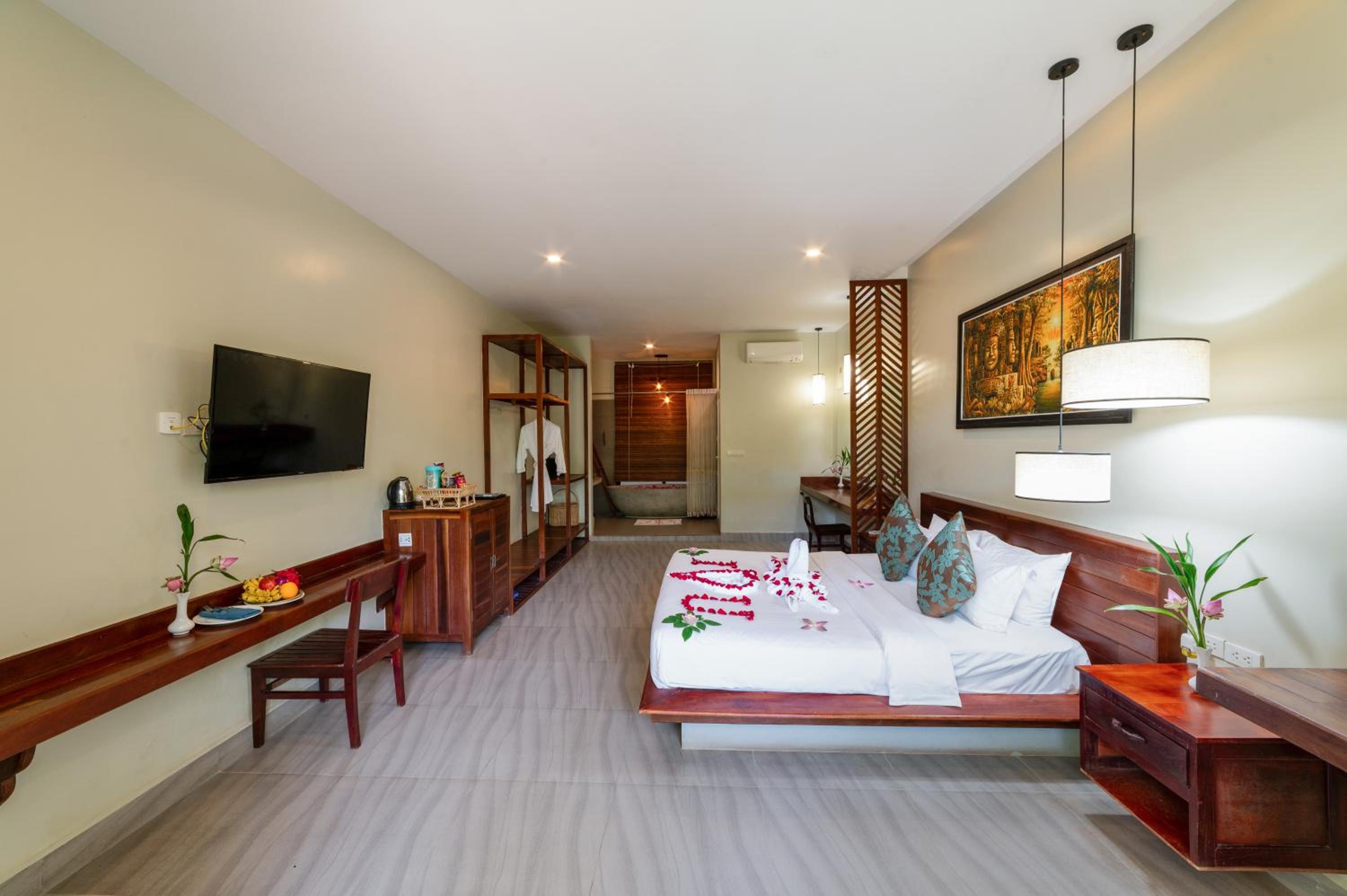 Cabana Suite with Pool Access - Photo 2