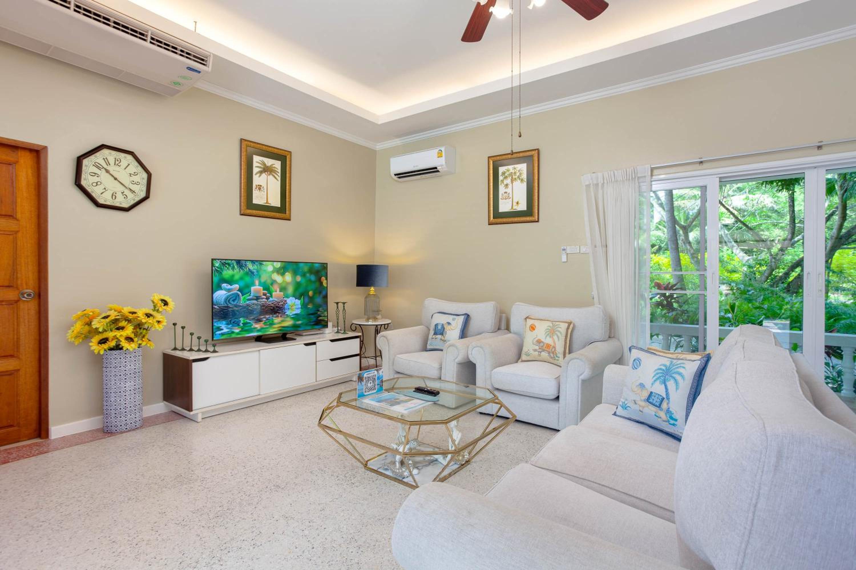 4-Bedroom Villa with Partial Seaview
