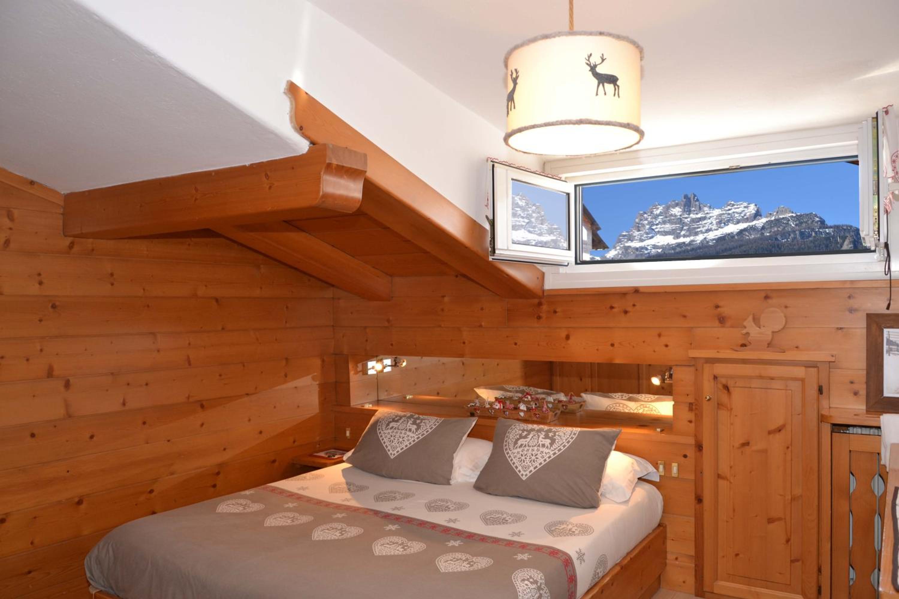 Two Adjacent Rooms with Private External Bathroom (4 Adults) - Photo 2