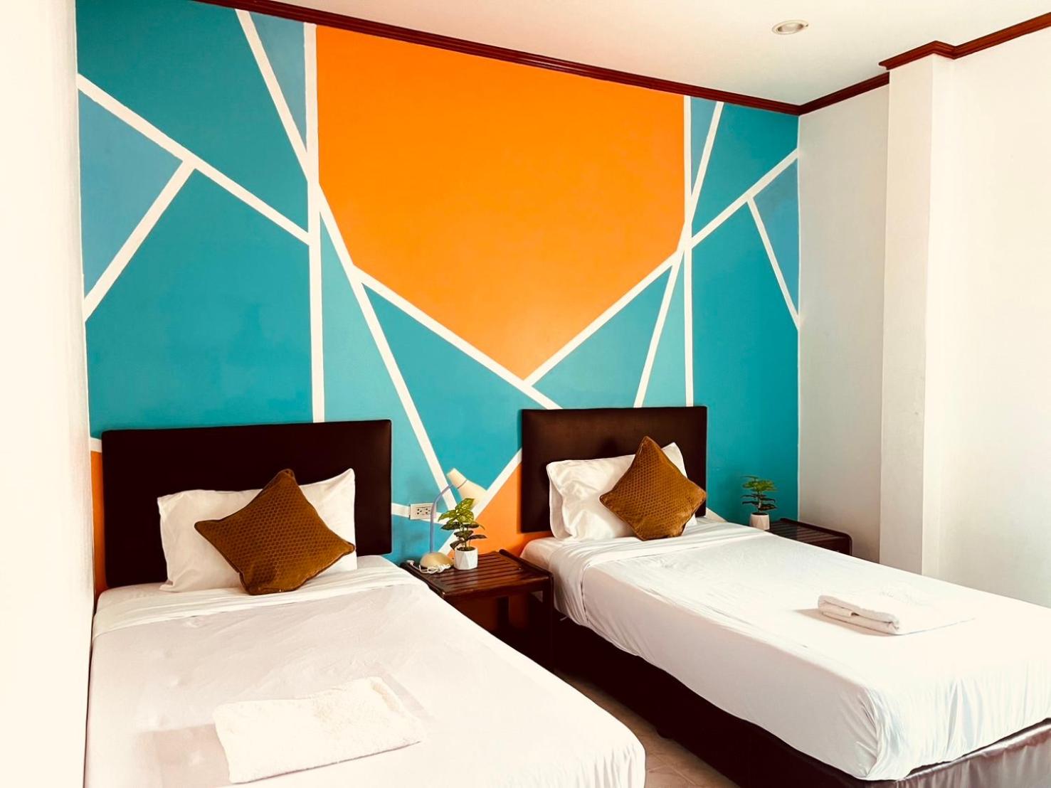 Standard Twin Room
