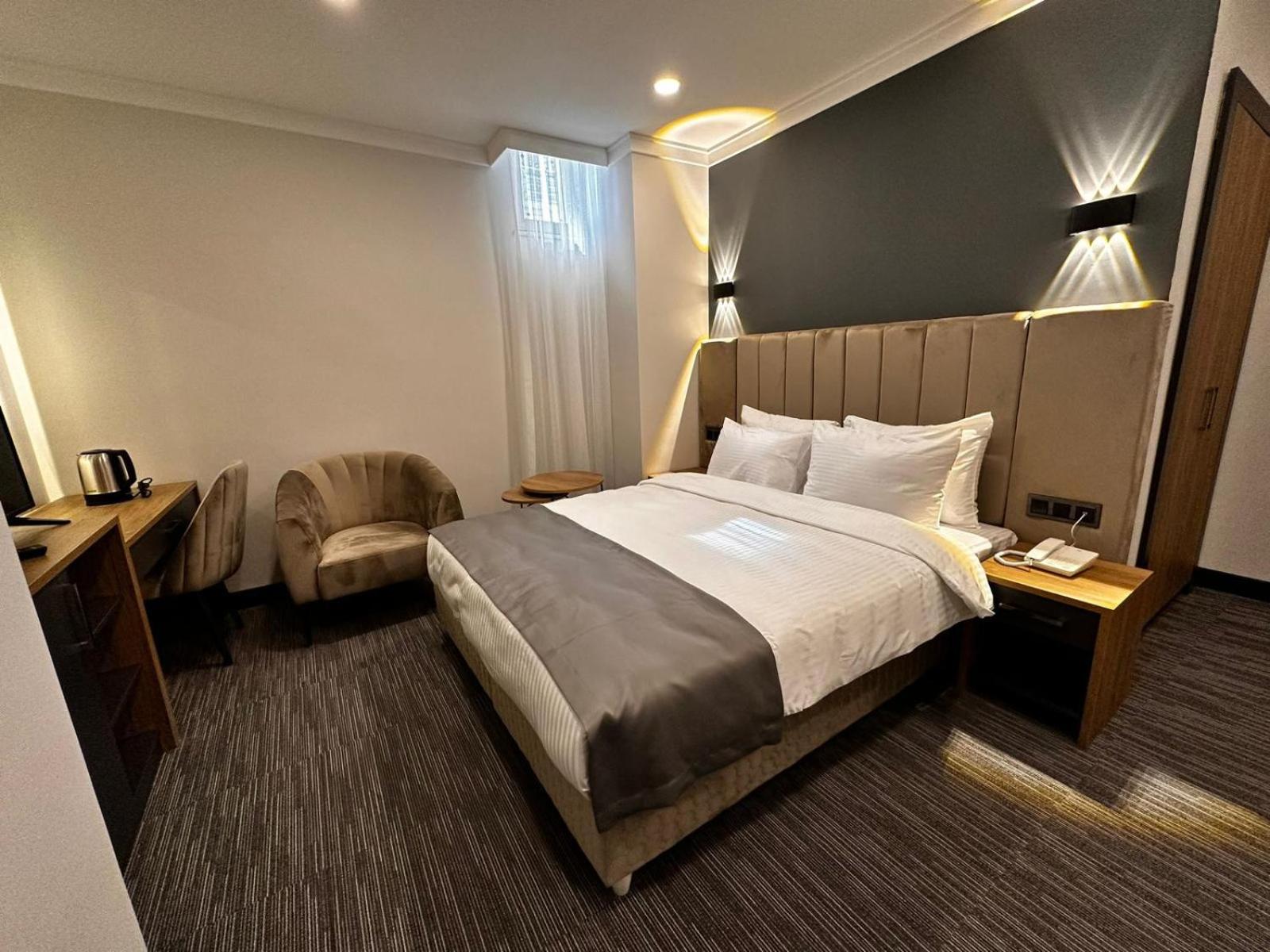 Economy Double Room photo 1