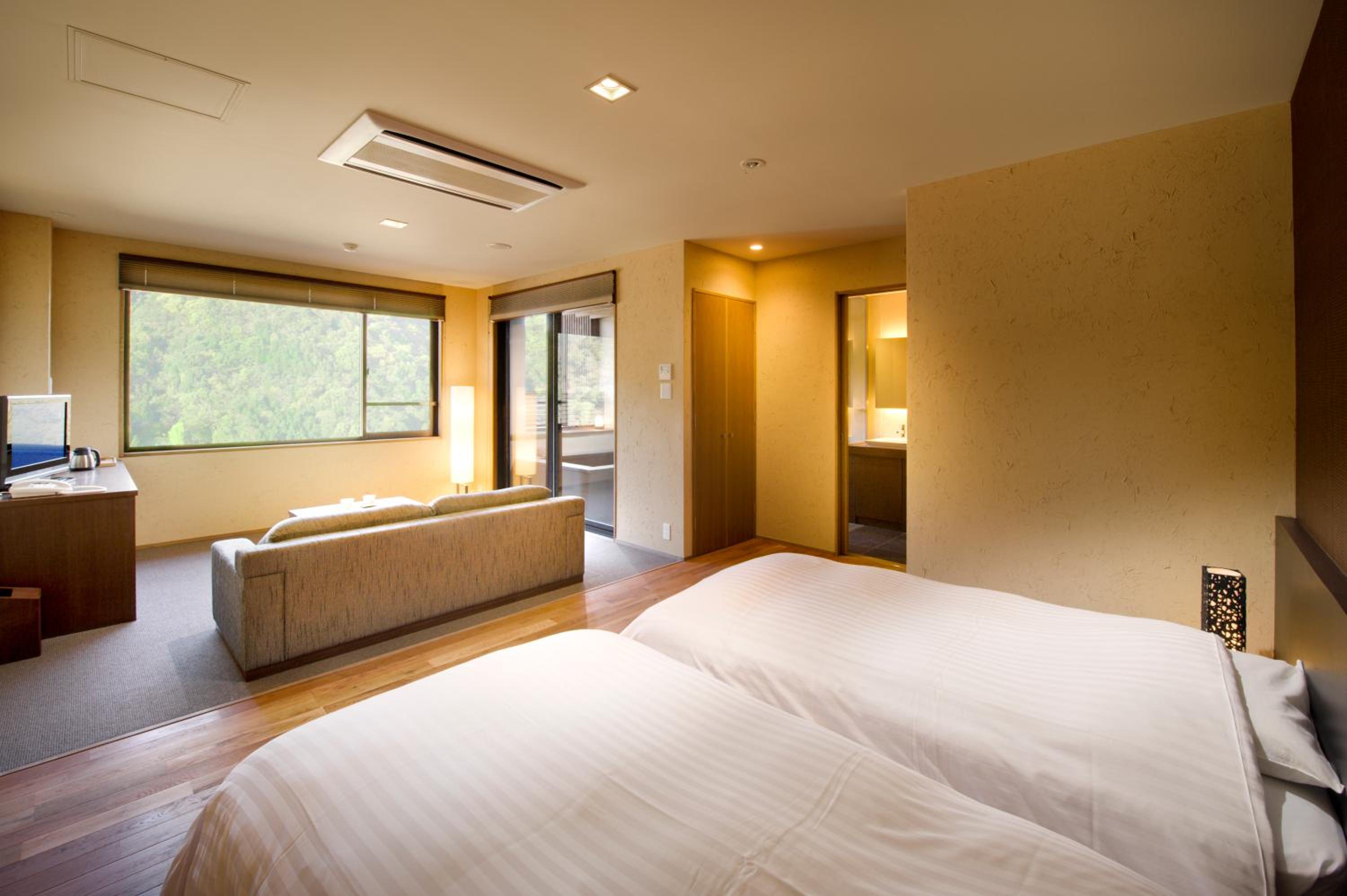 【Adult Only】Luxury Tower - Twin Room with Open-Air Bath / Japanese Style Dinner