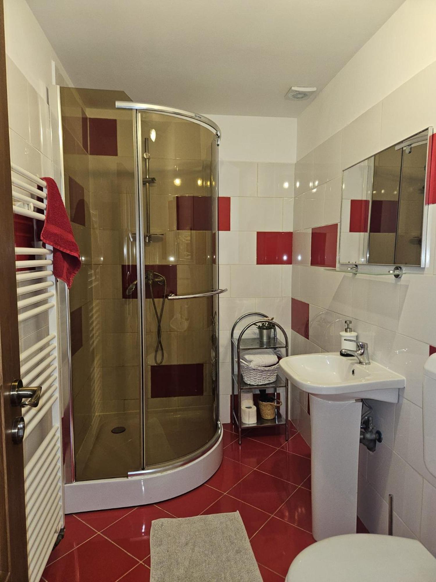Two-Bedroom House photo 2