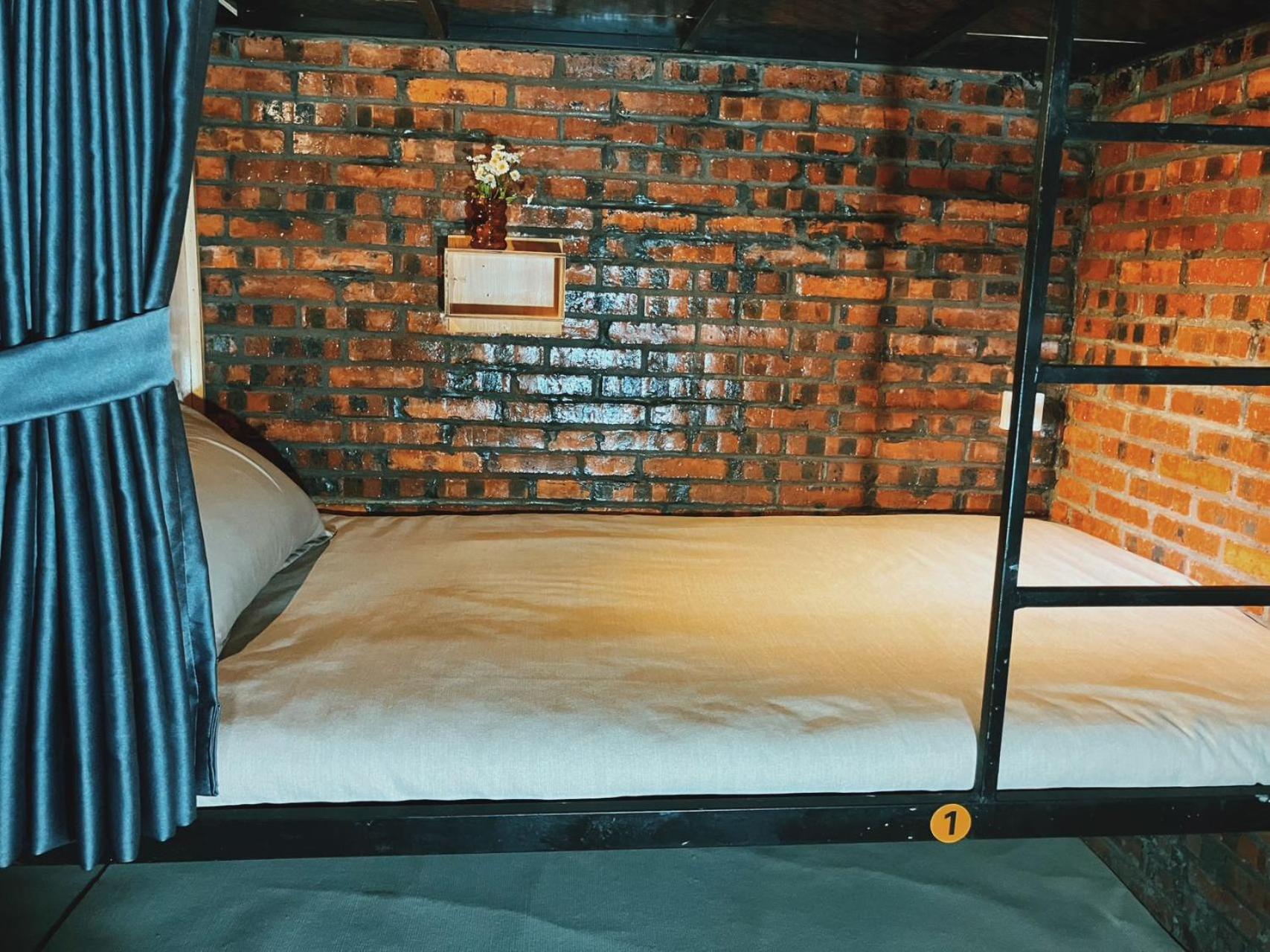 Bed In 10-Bed Mixed Dormitory Room photo 1