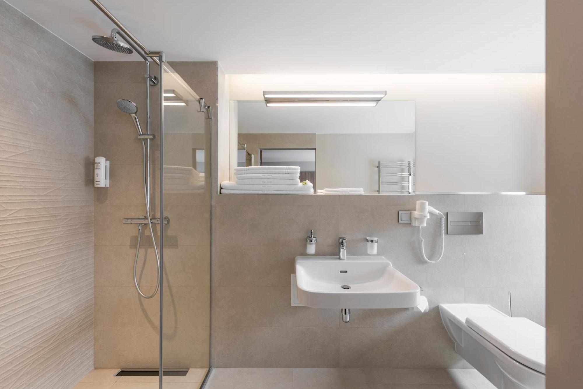 Twin Room - Photo 4