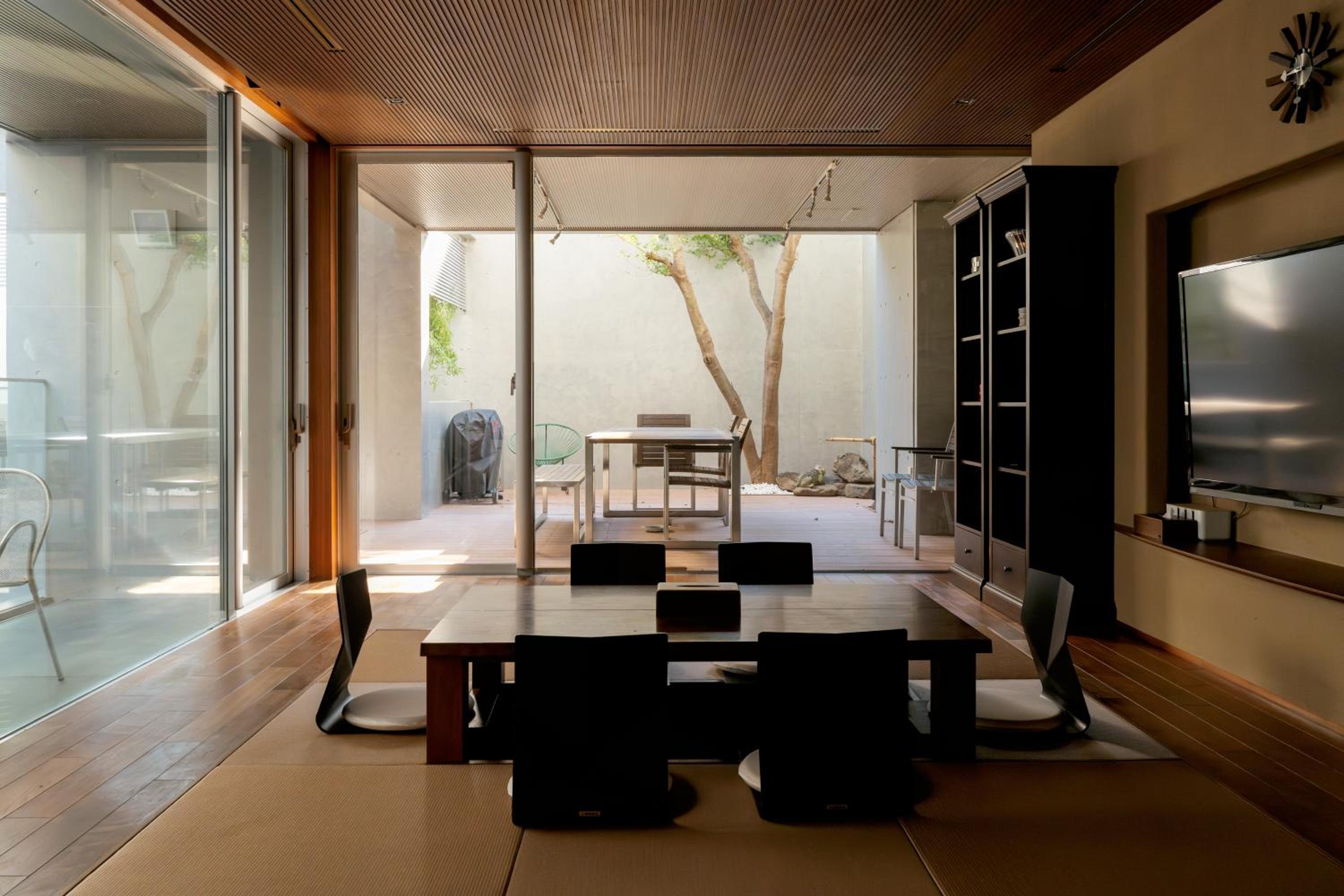 Four-Bedroom House photo 2