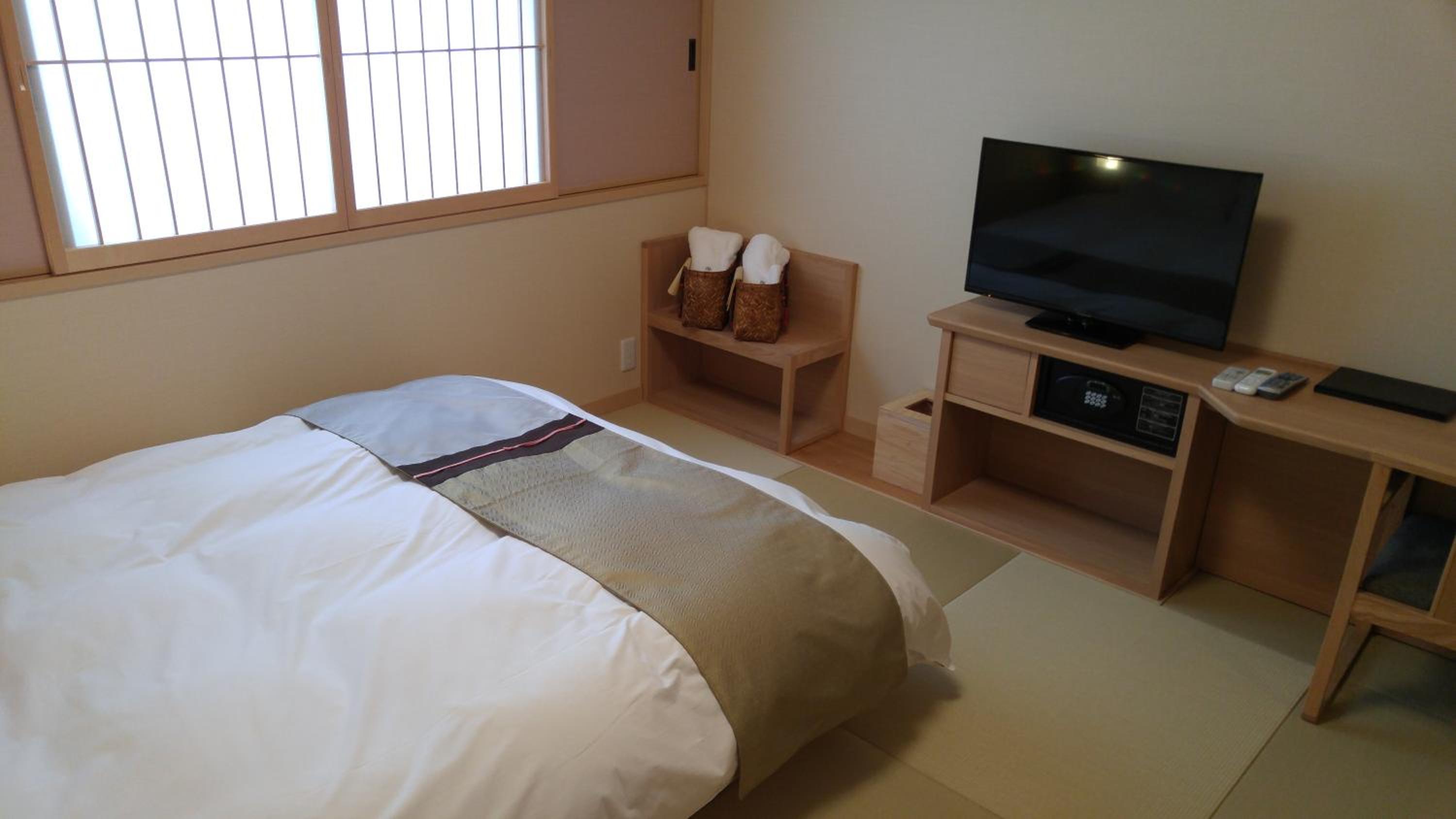 Adjoining Double Room with Shower and Private Toilet