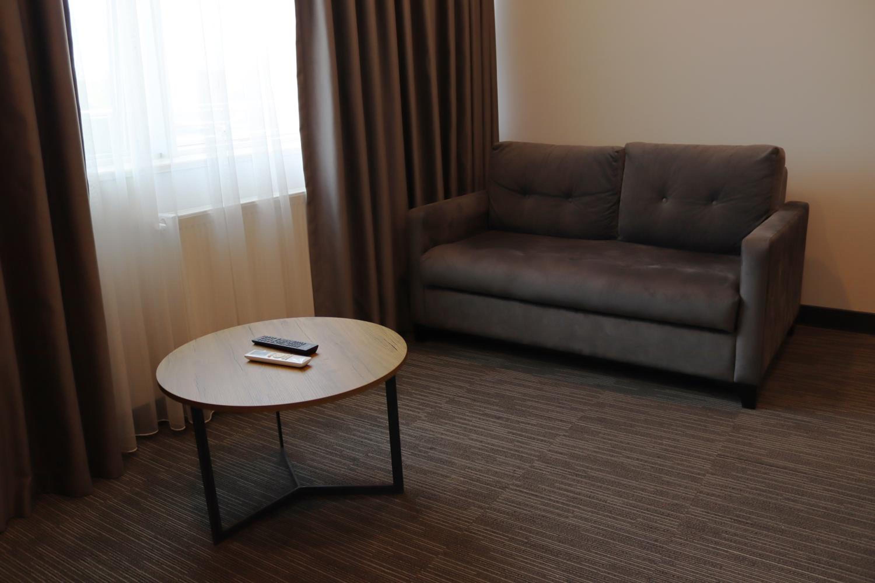 Deluxe King Room photo 3